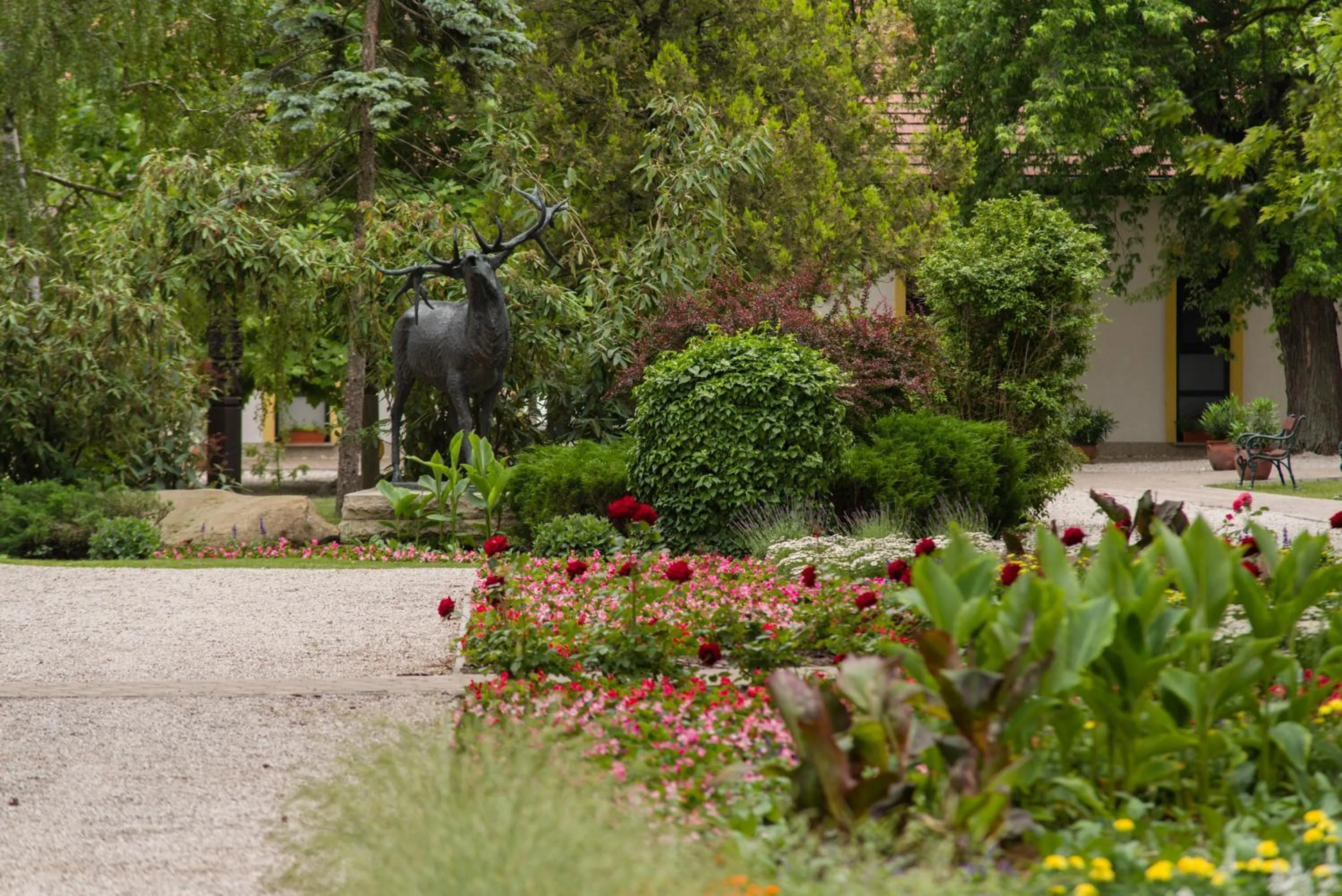 Inner courtyard view in Hubertus Hof Landhotel