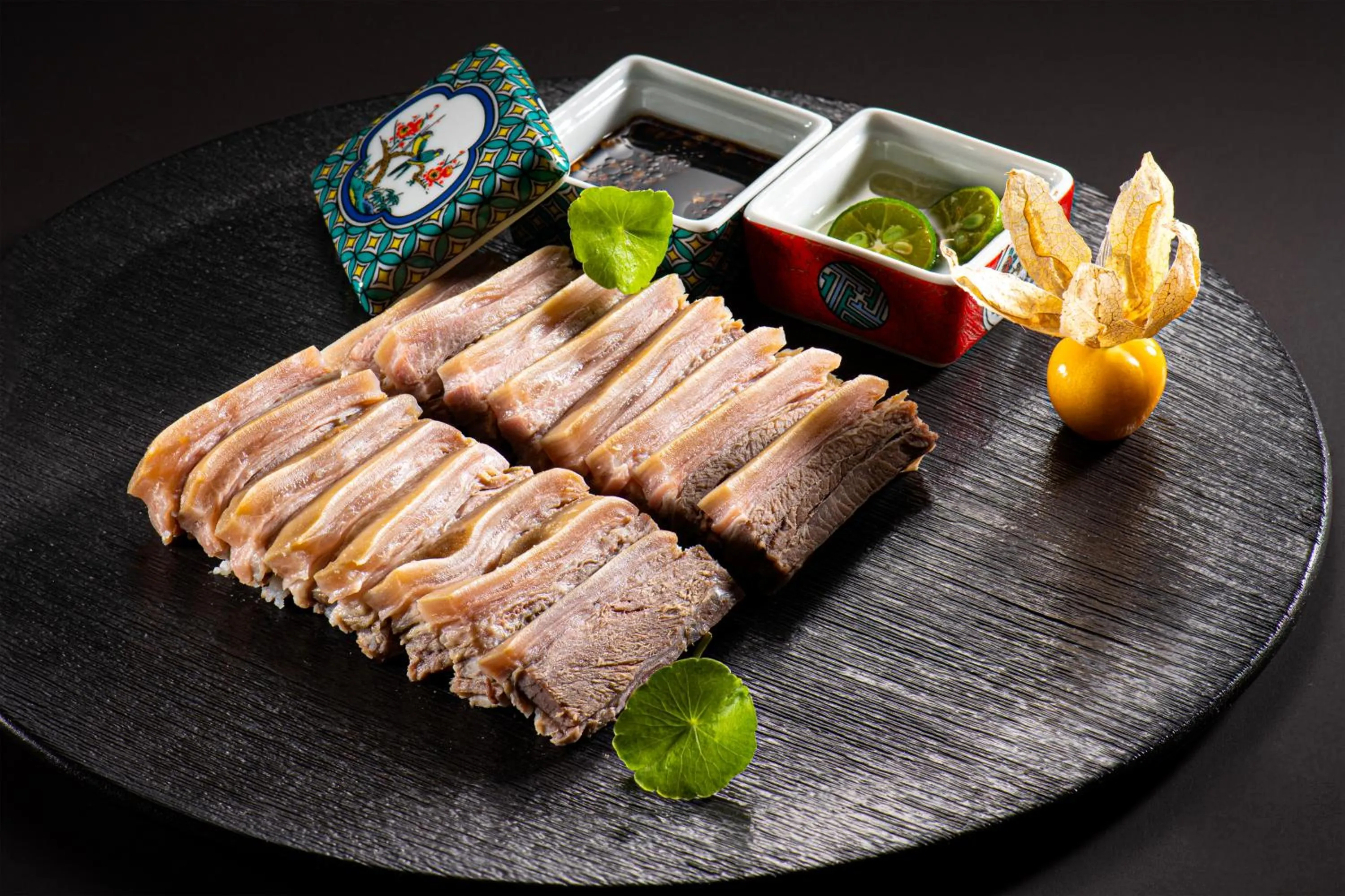 Restaurant/places to eat in Crowne Plaza Shenzhen Longgang City Centre by IHG