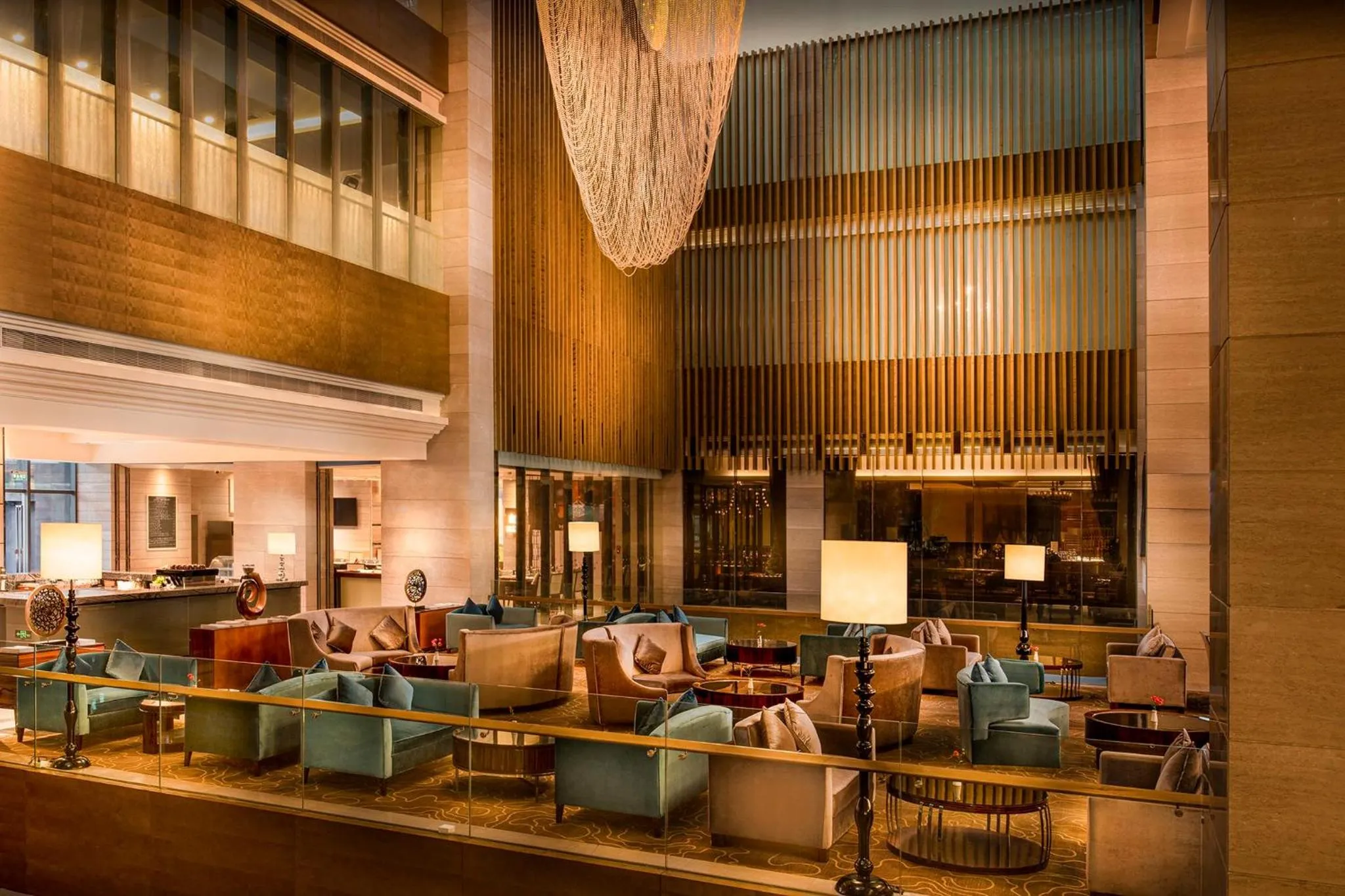 Lounge or bar in Crowne Plaza Shenzhen Longgang City Centre by IHG