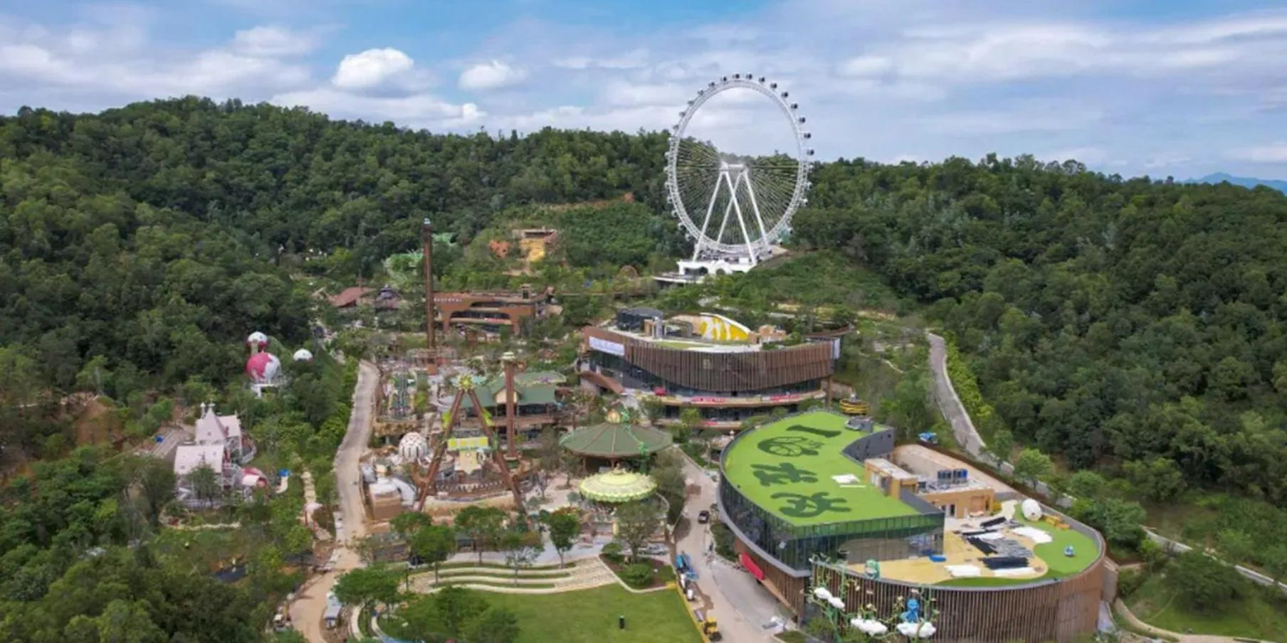 Area and facilities in Crowne Plaza Shenzhen Longgang City Centre by IHG