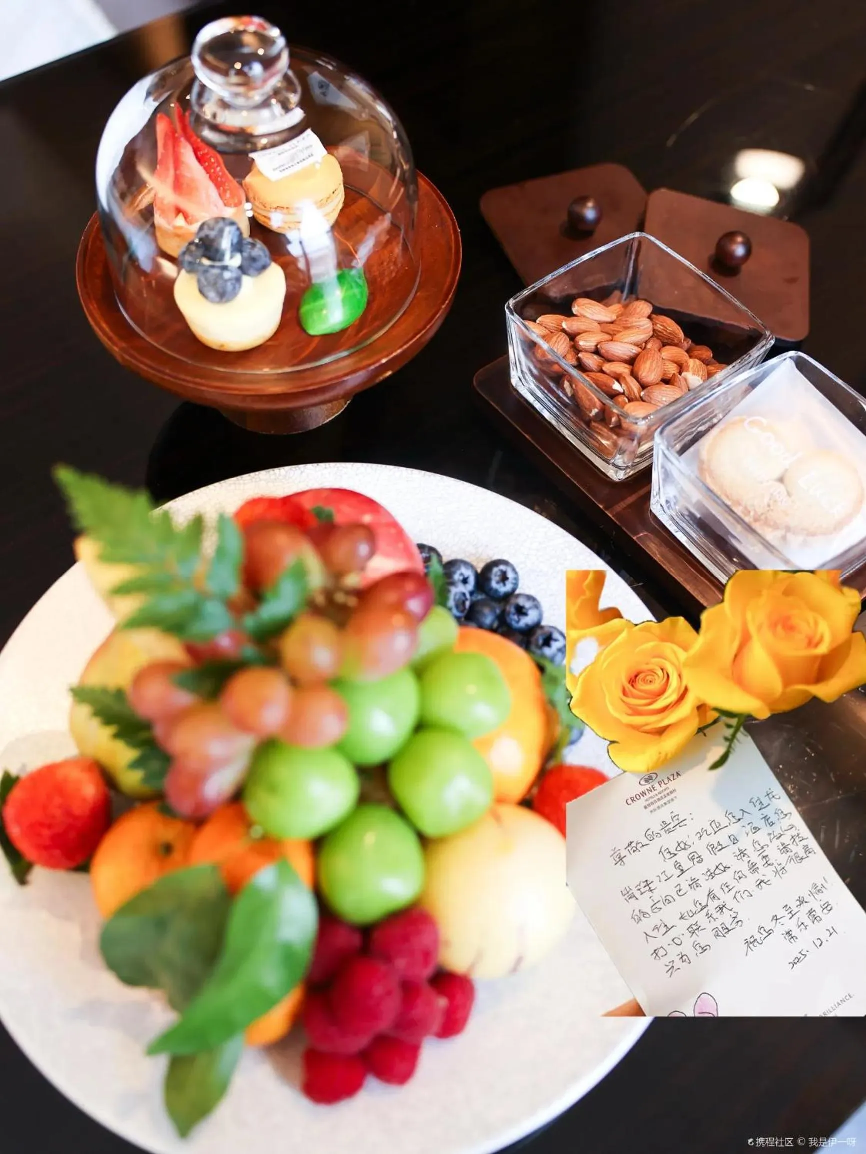 Restaurant/places to eat in Crowne Plaza Shenzhen Longgang City Centre by IHG