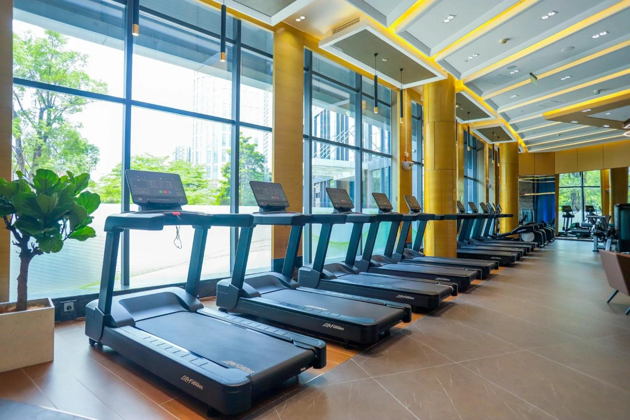 Spa and wellness centre/facilities in Crowne Plaza Shenzhen Longgang City Centre by IHG