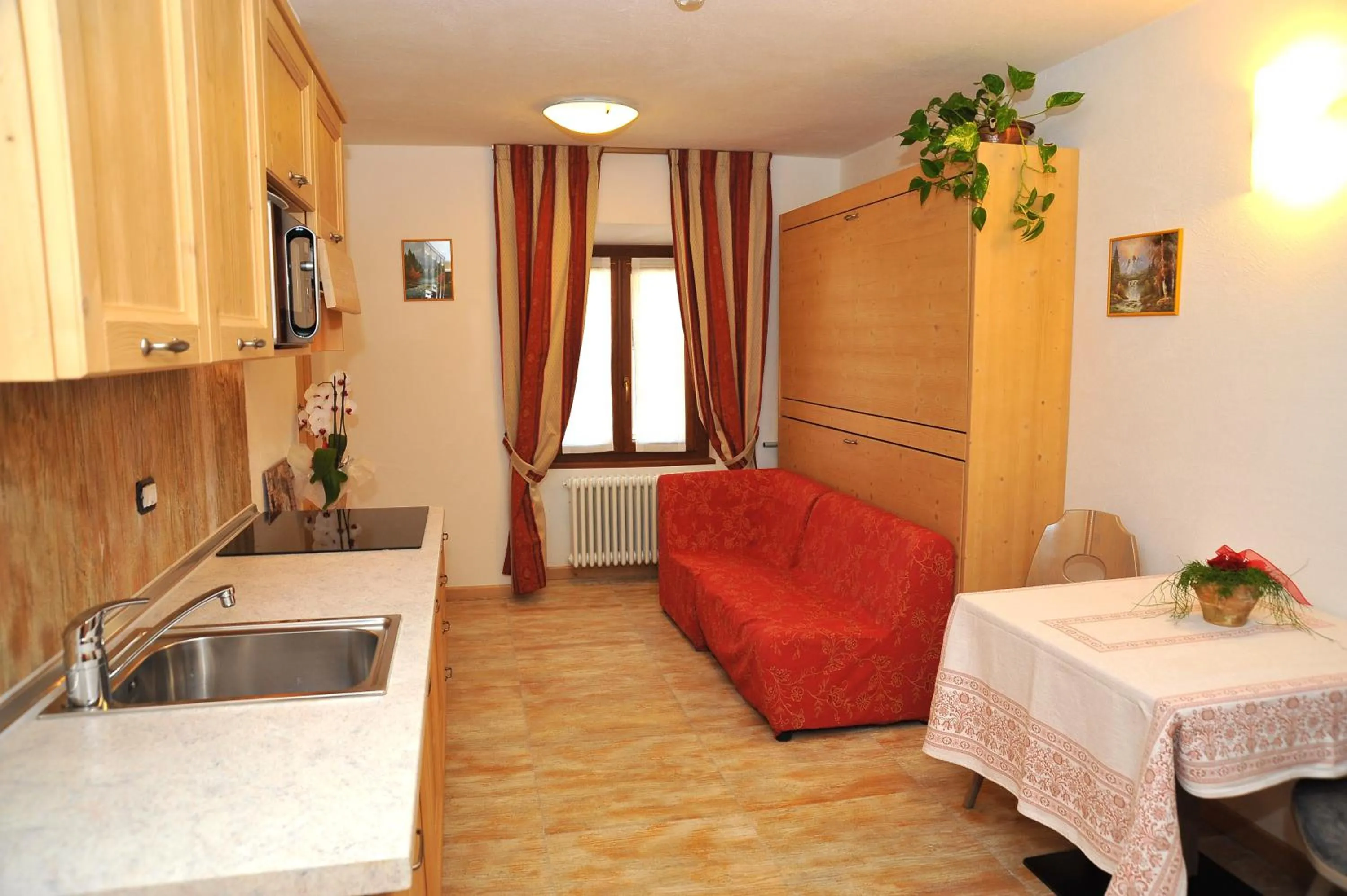 Kitchen or kitchenette in Albergo Stelvio