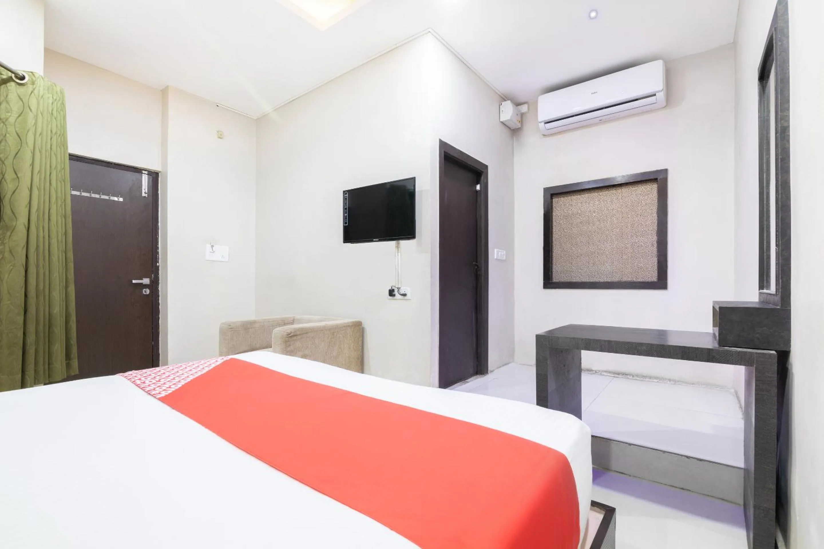 Bed in Hotel Bestend