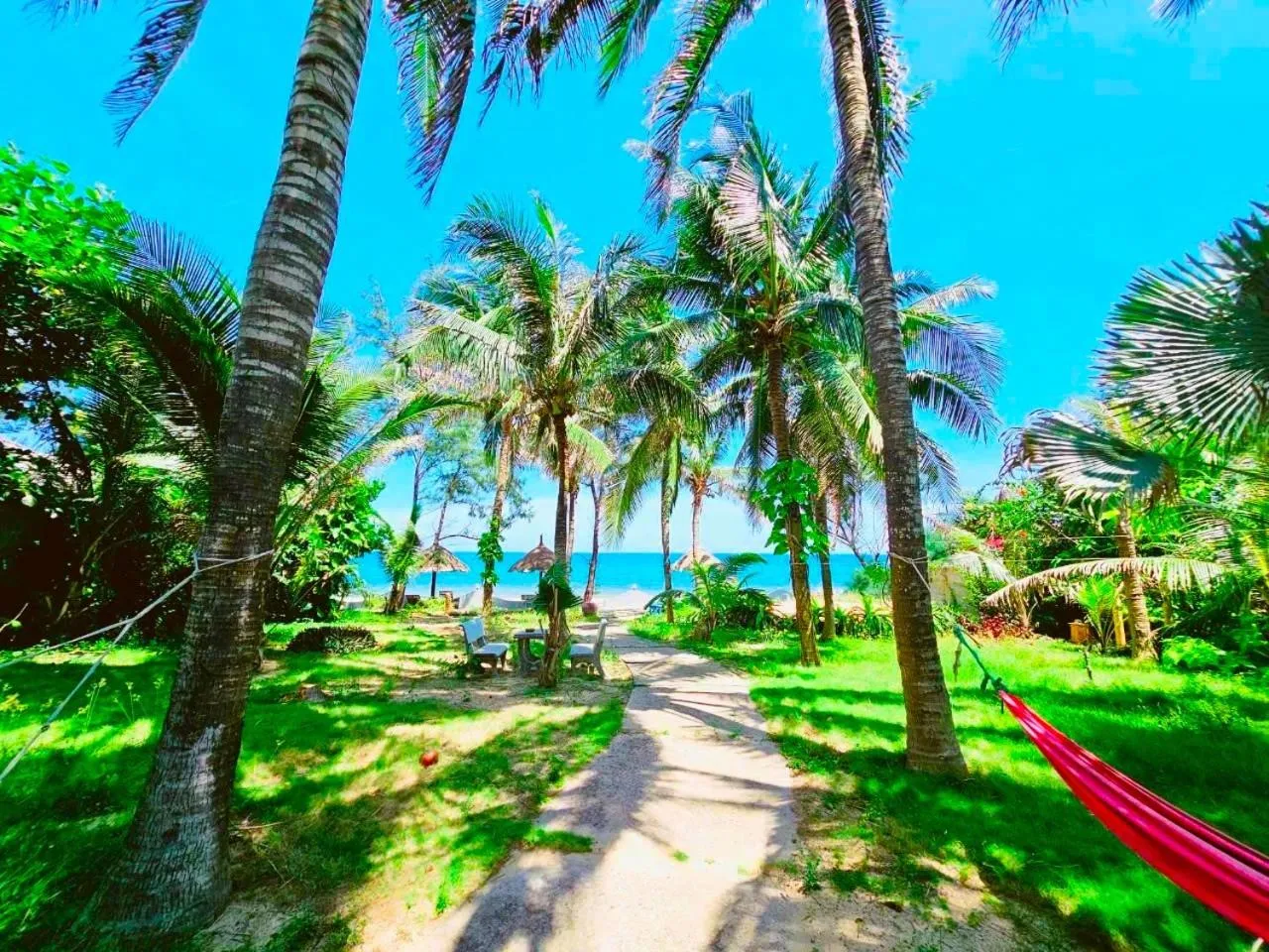 Three-Bedroom Villa - Beach Front in Casa Beach Resort