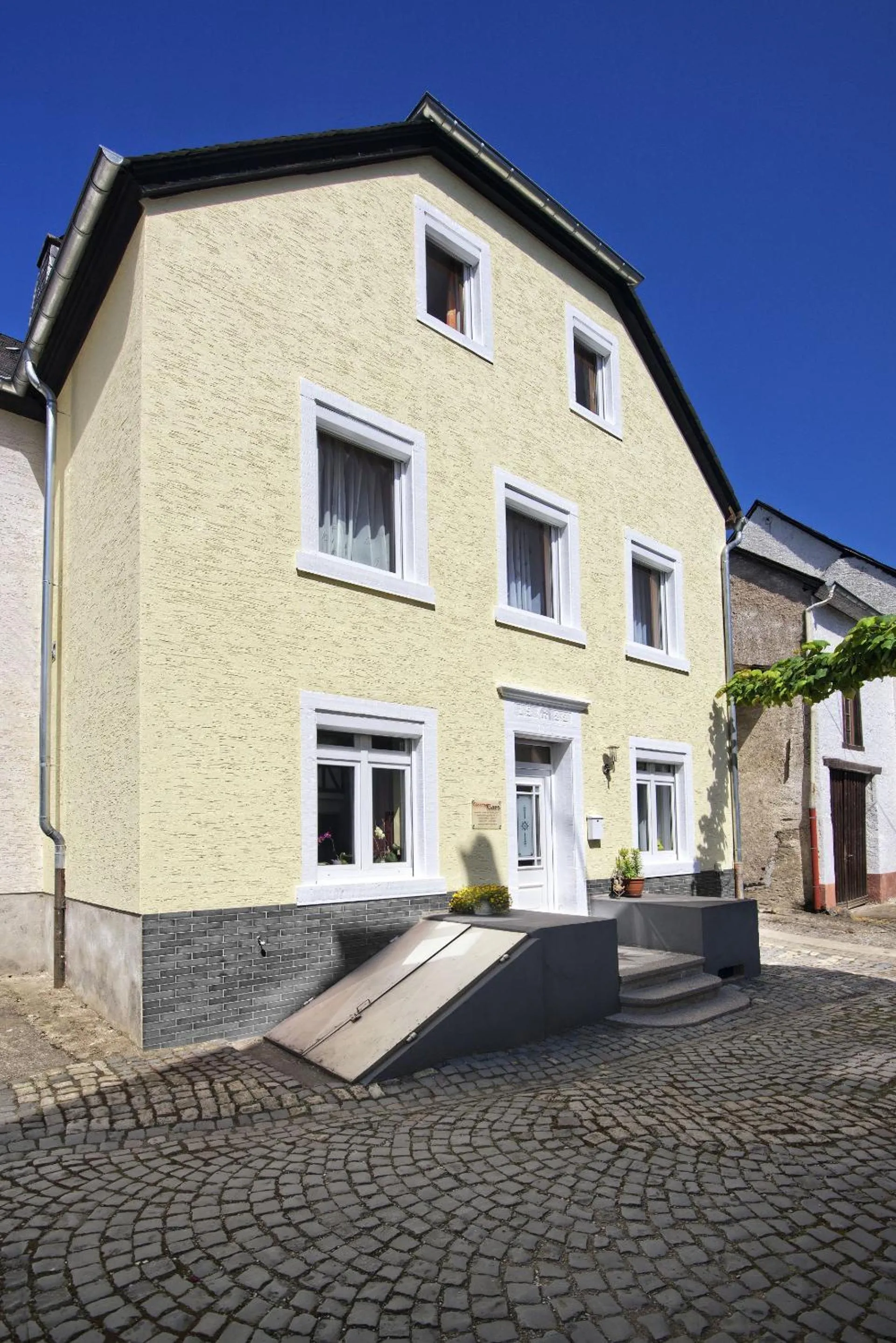 Facade/entrance in Gaestehaus Gaes
