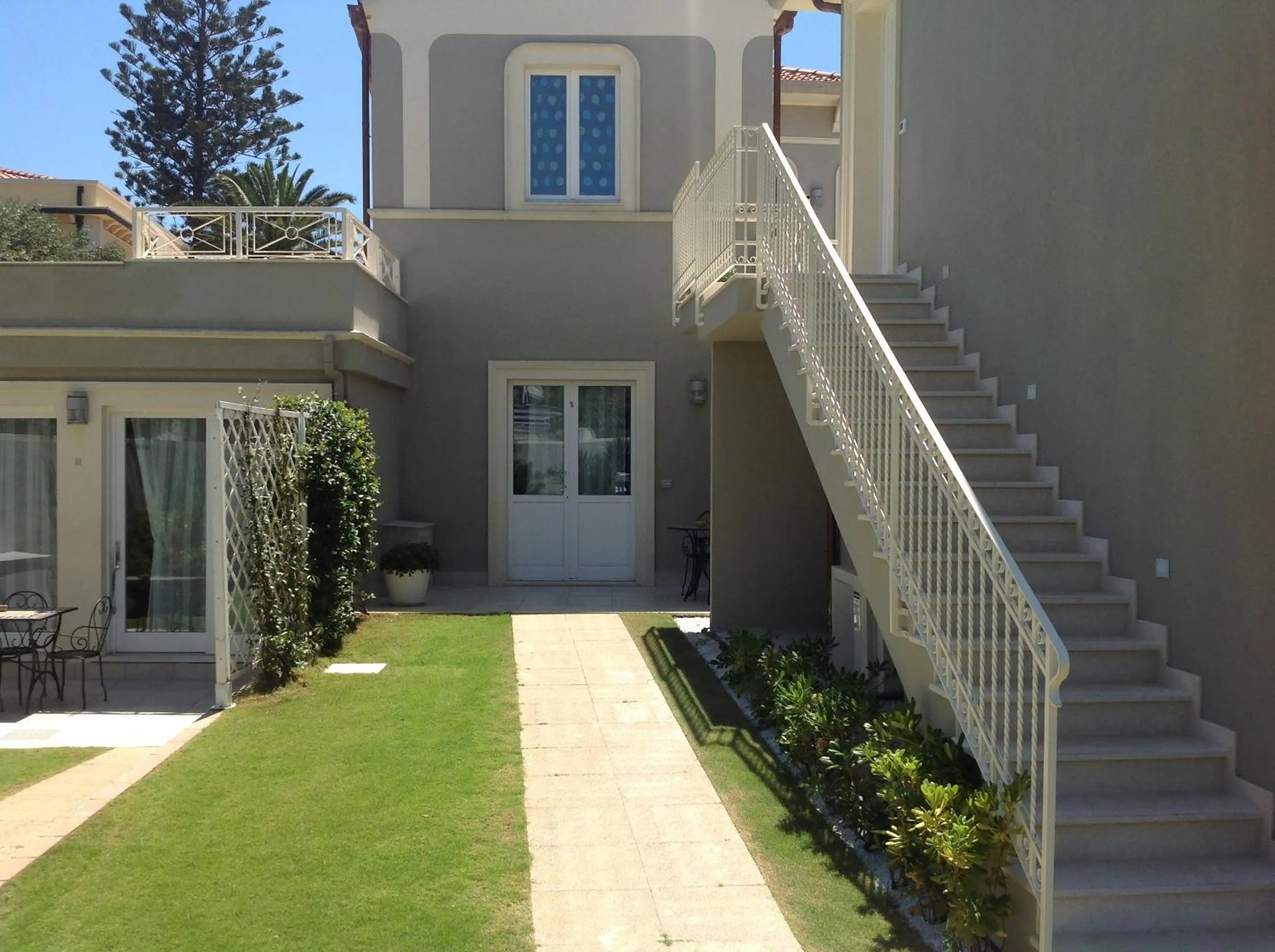 Facade/entrance in Hotel La Villa Del Mare