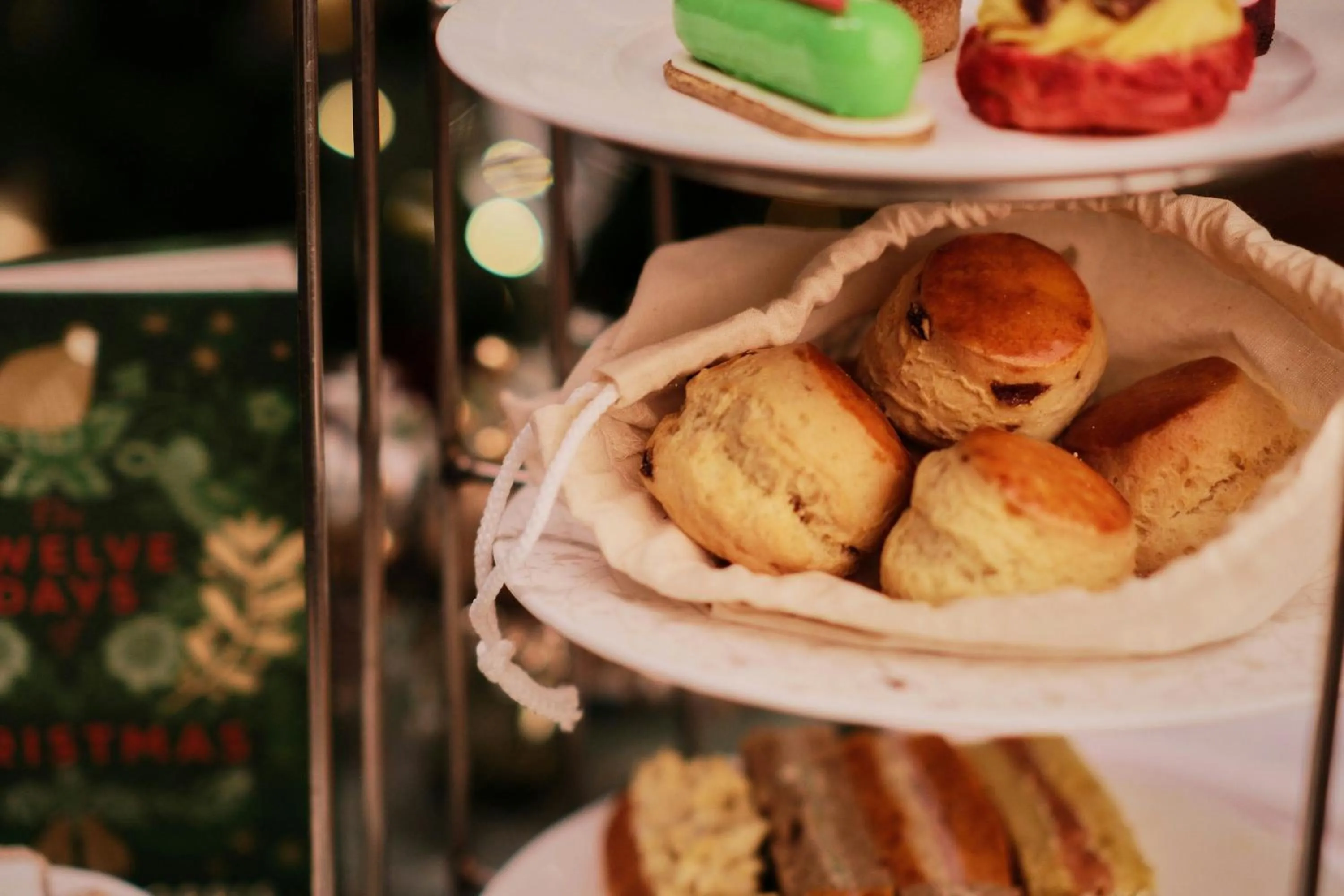 Restaurant/places to eat in Sheraton Grand London Park Lane