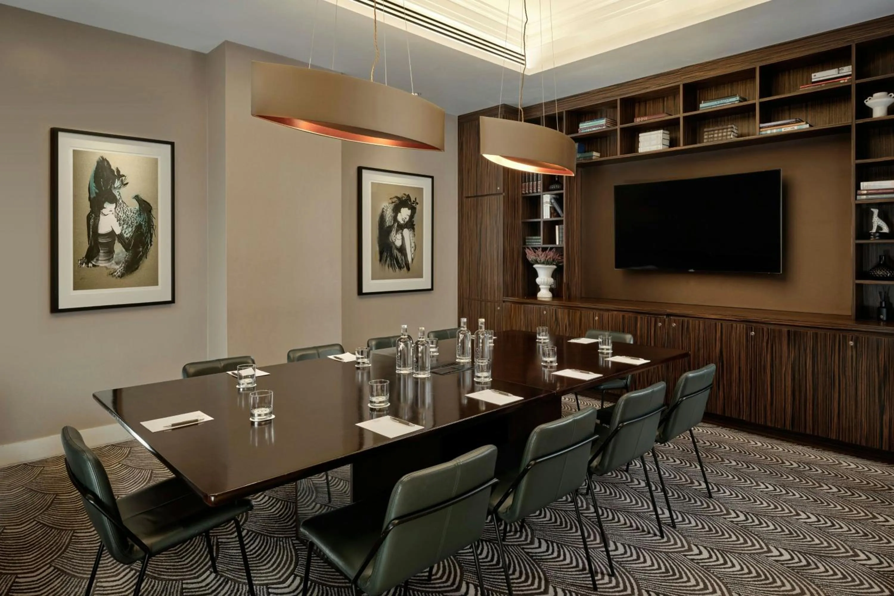 Lounge or bar in Sheraton Grand London Park Lane