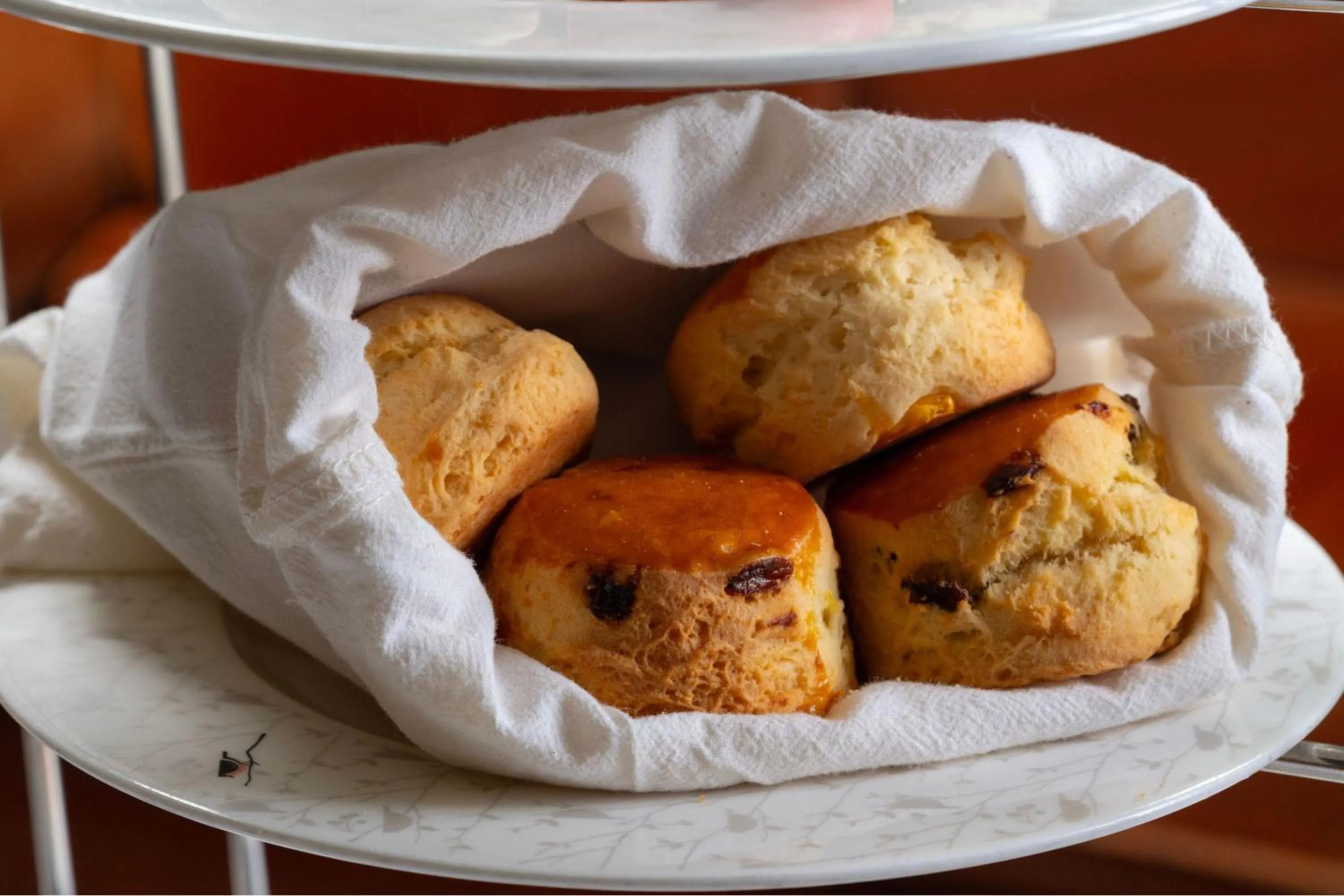 Restaurant/places to eat in Sheraton Grand London Park Lane