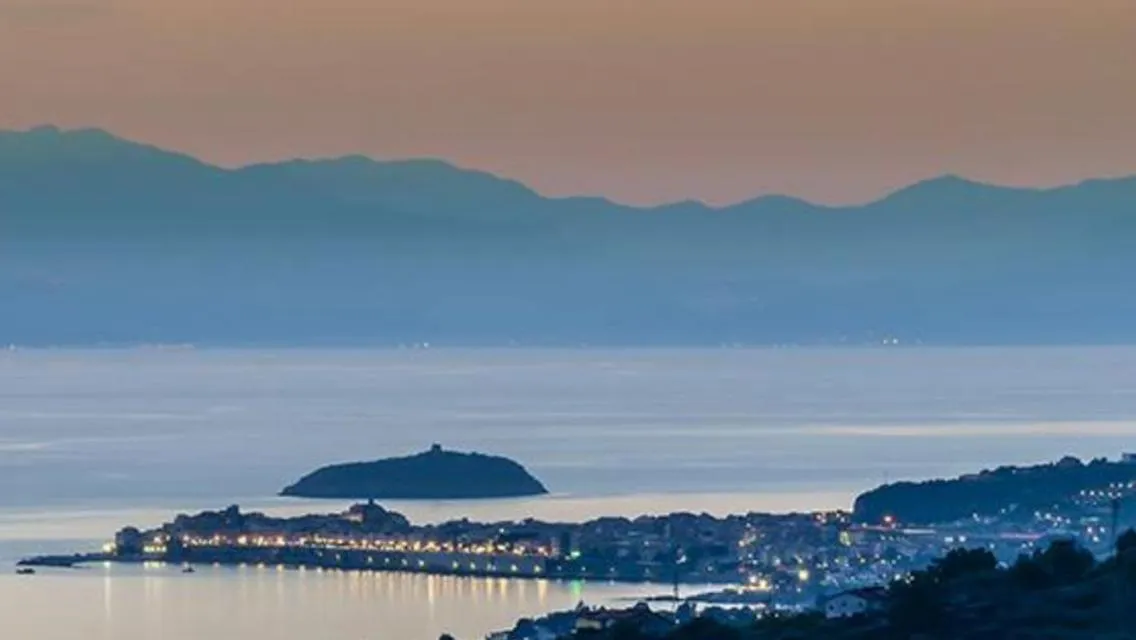 Natural landscape in Hotel Diamond Residence