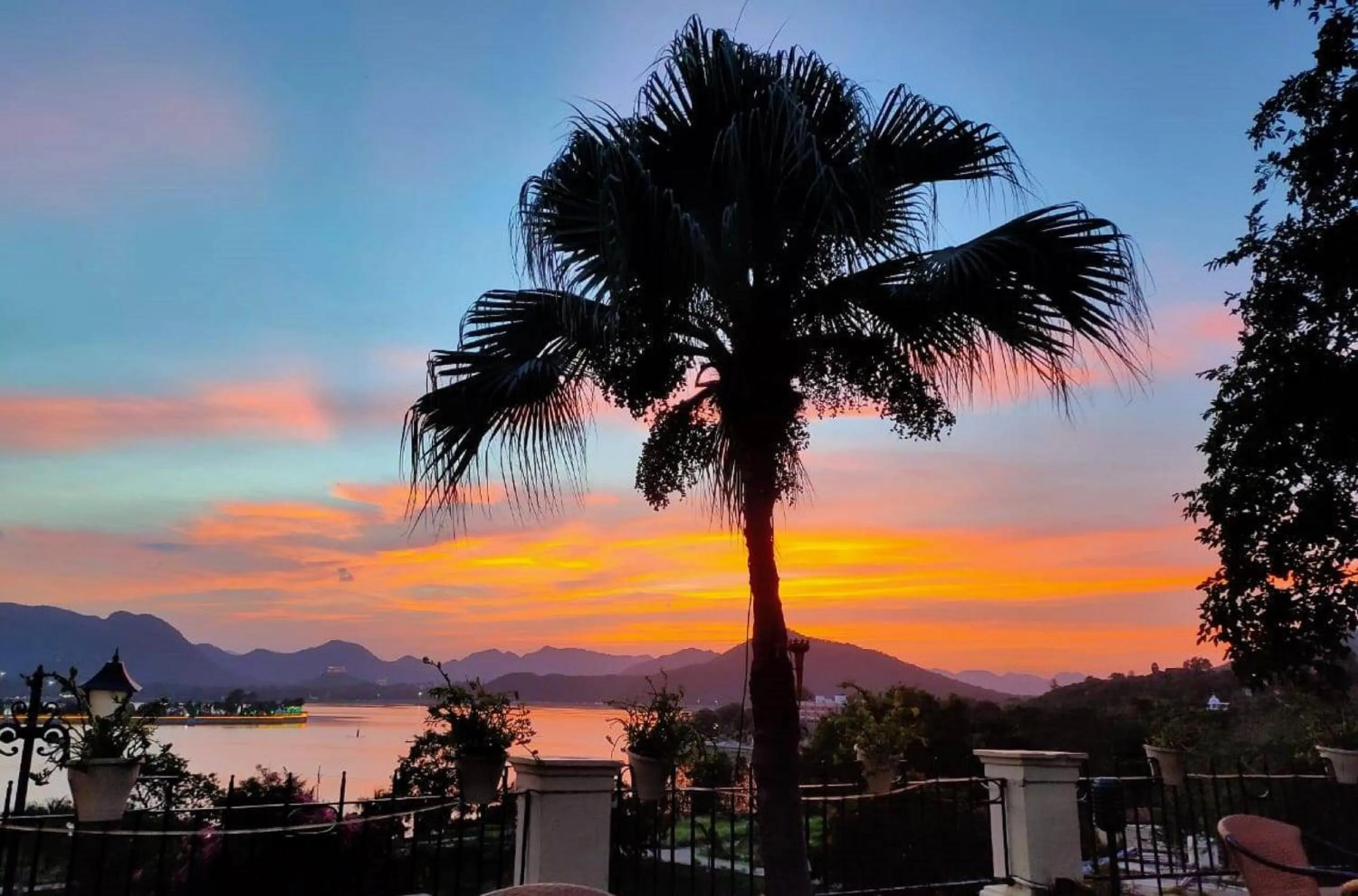 Sunset in The Lalit Laxmi Vilas Palace