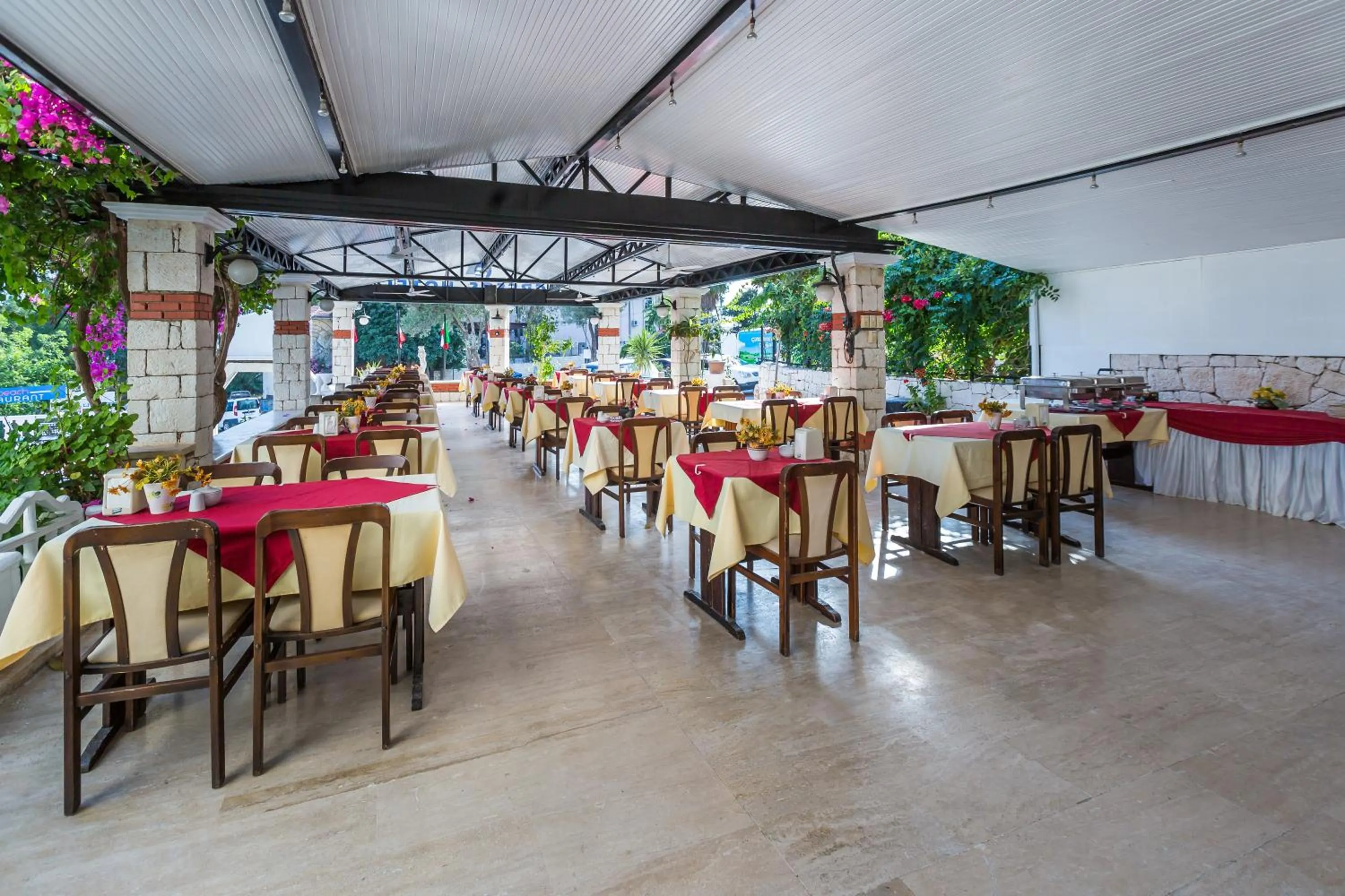 Breakfast in Habesos Hotel