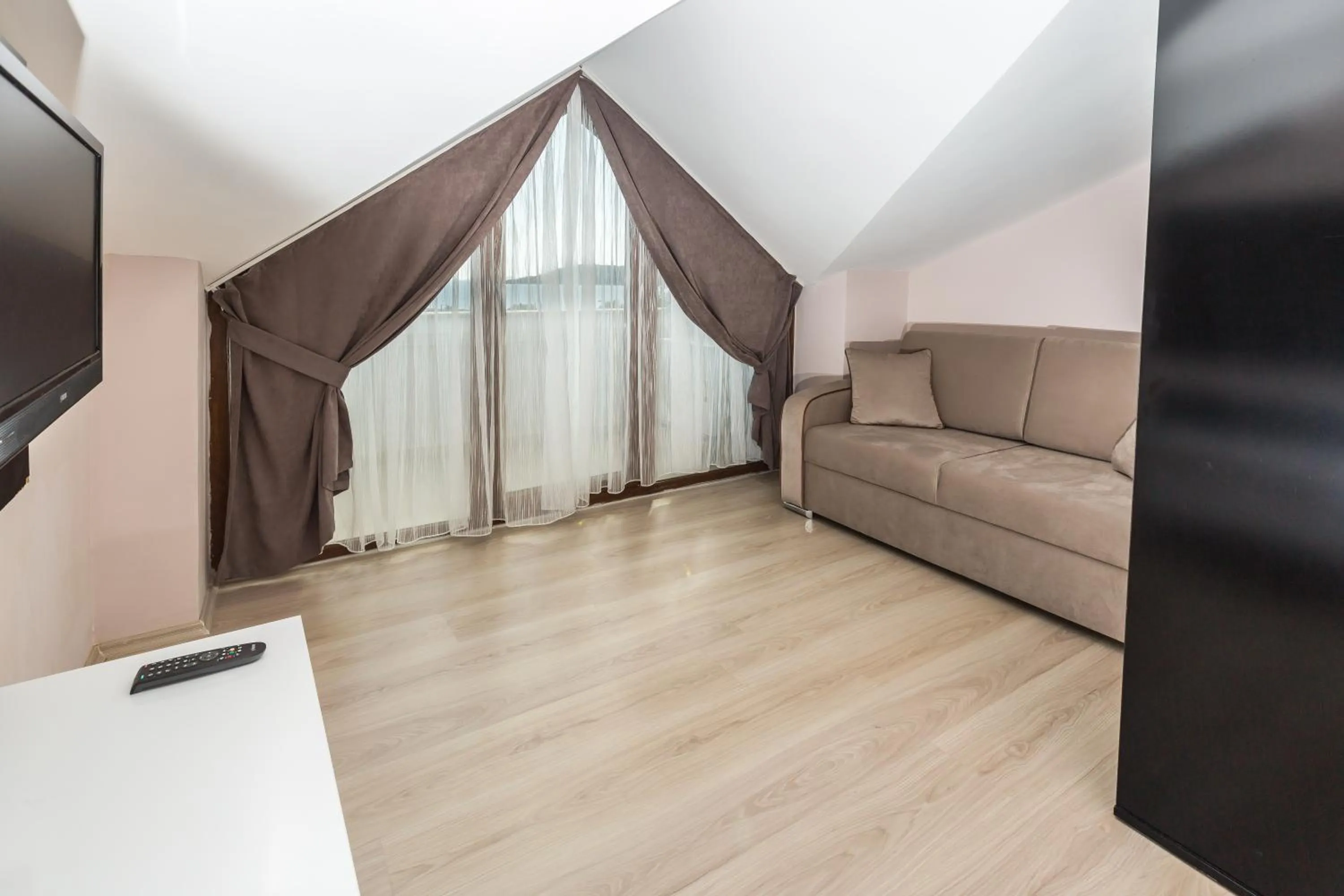 Seating area in Habesos Hotel