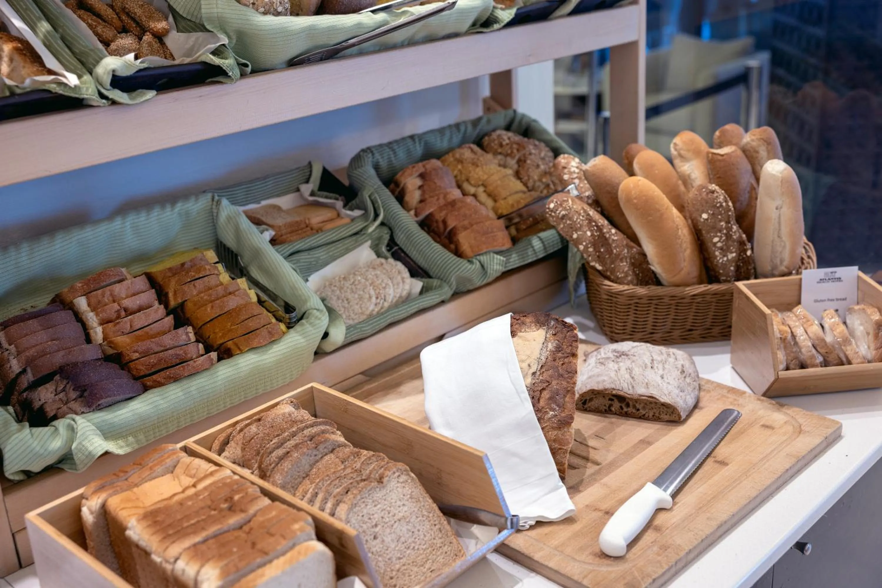 Food and drinks in Atlantis Beach Hotel