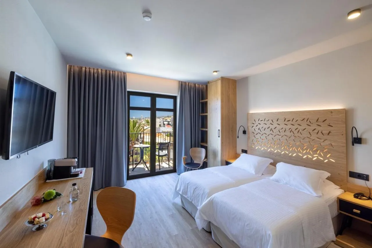 Bed in Atlantis Beach Hotel