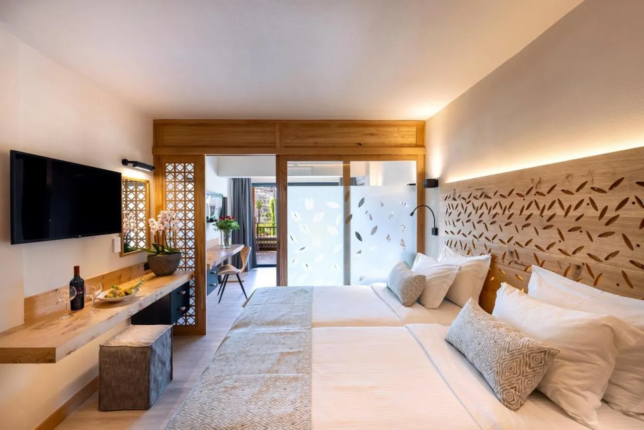 Bed in Atlantis Beach Hotel