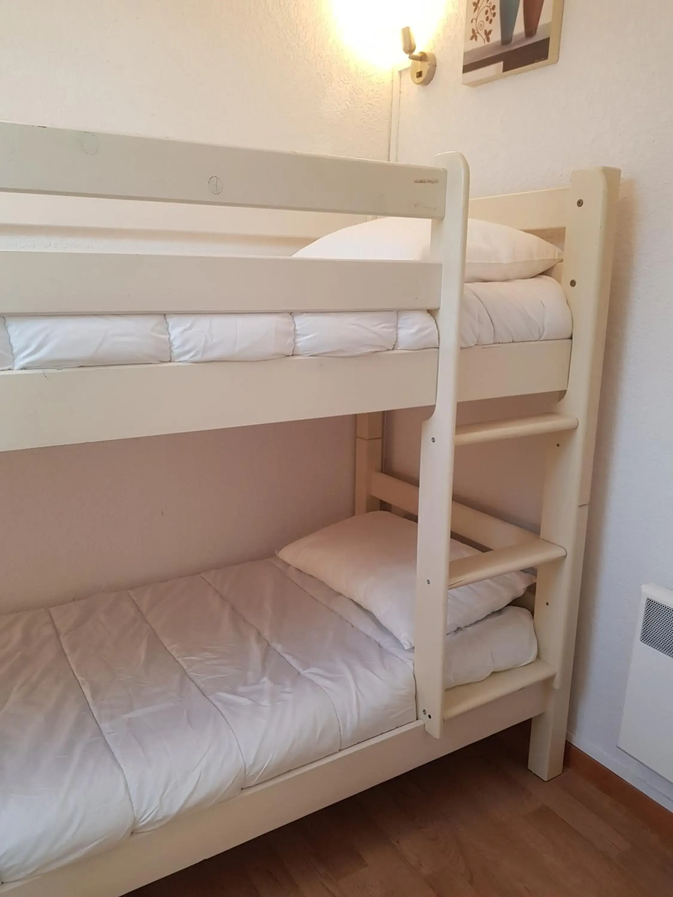 Two-Bedroom Apartment in Résidence Goélia Les Chalets de Super-Besse Two-Bedroom Apartment in Résidence Goélia Les Chalets de Super-Besse