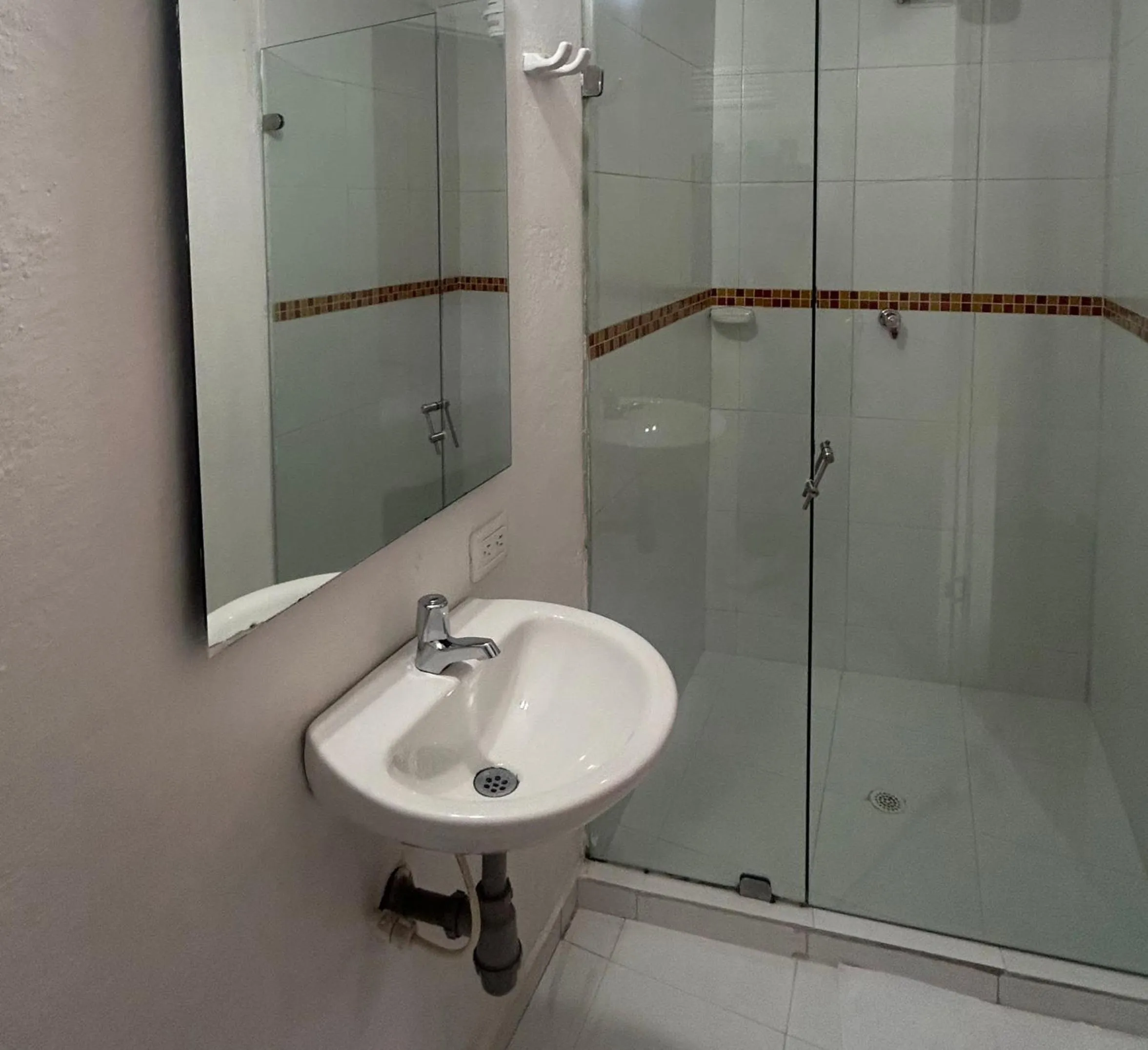 Shower in Zana Hotel Boutique