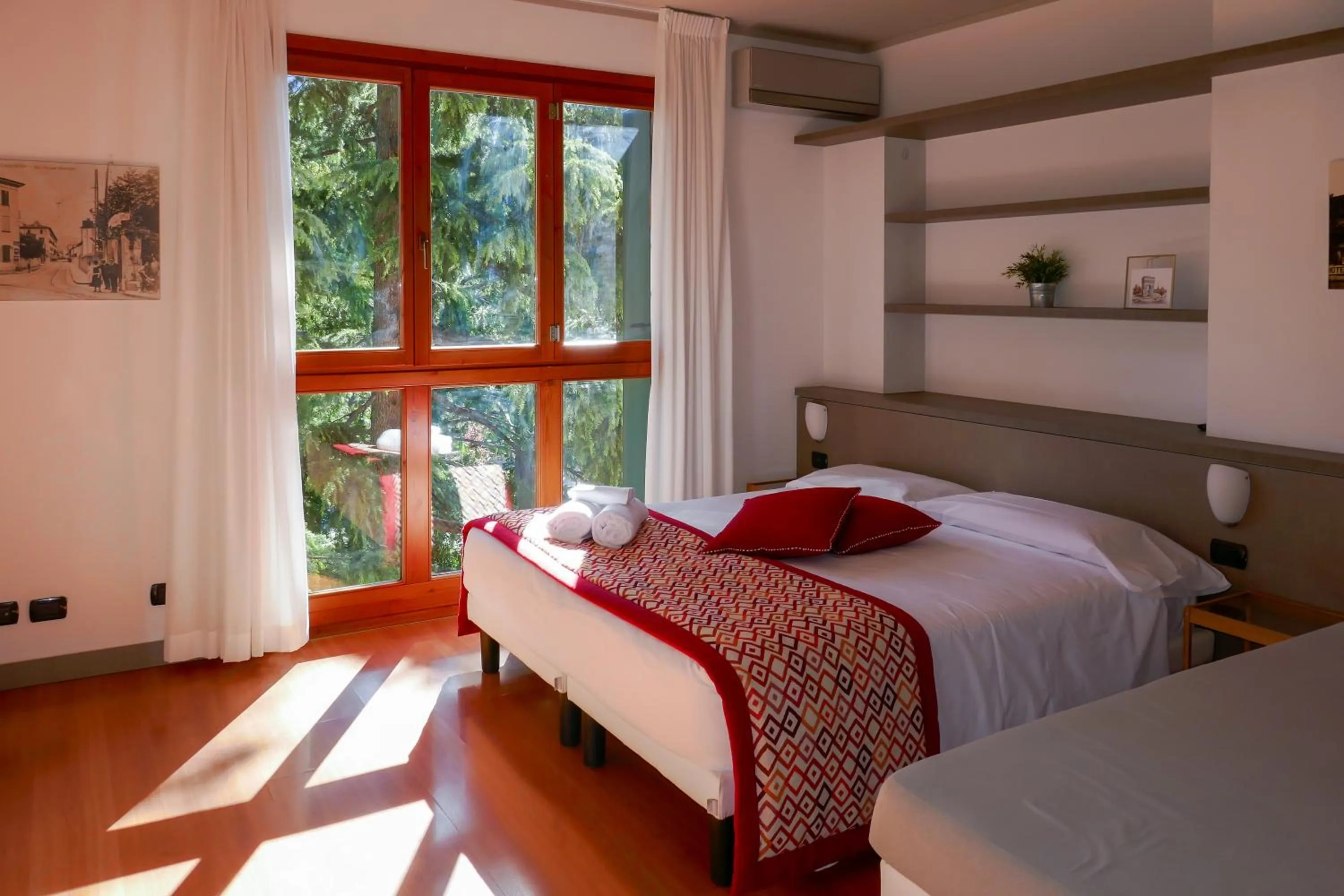 Bed in Cernobbio Residence