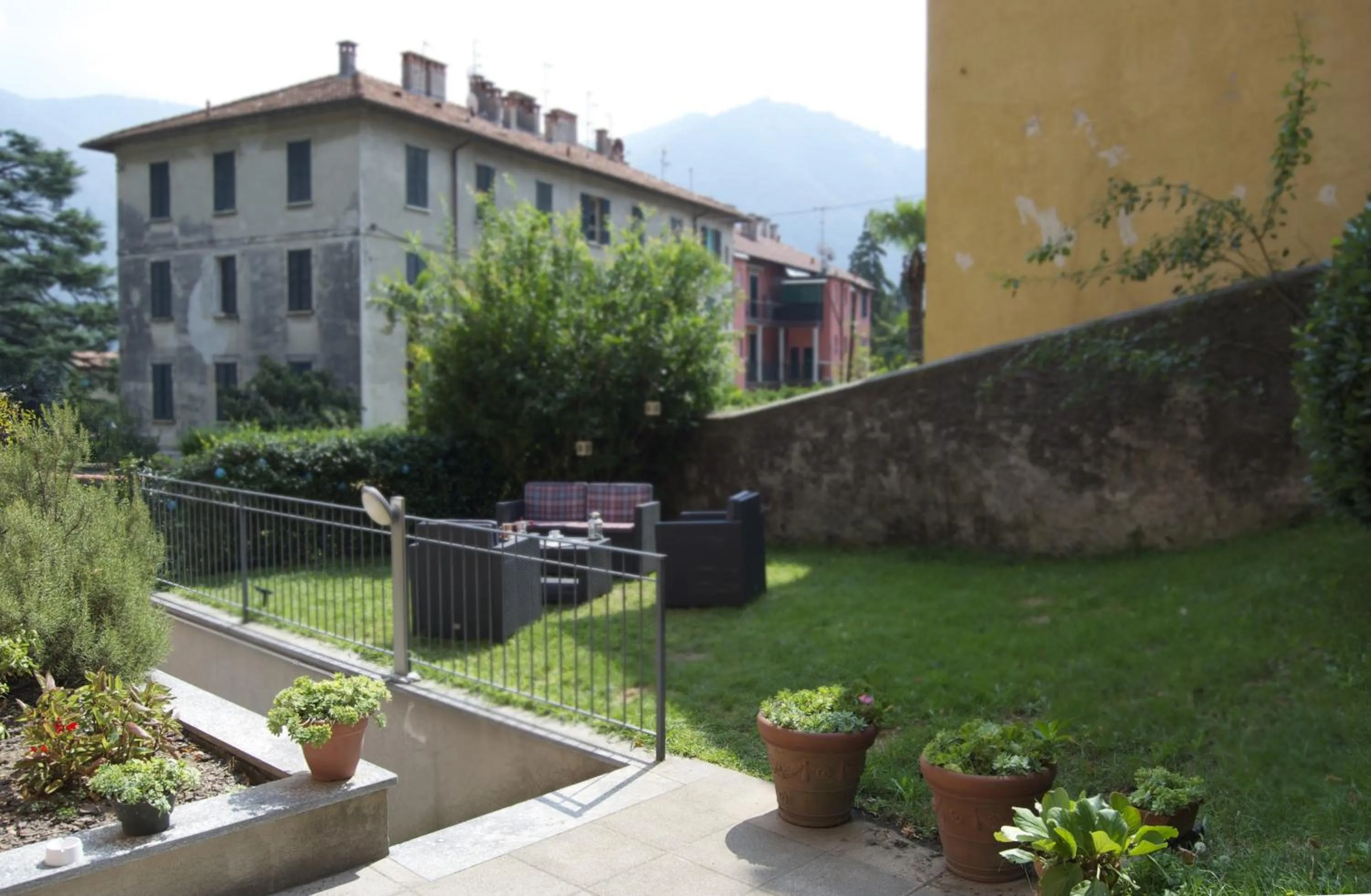 Patio in Cernobbio Residence