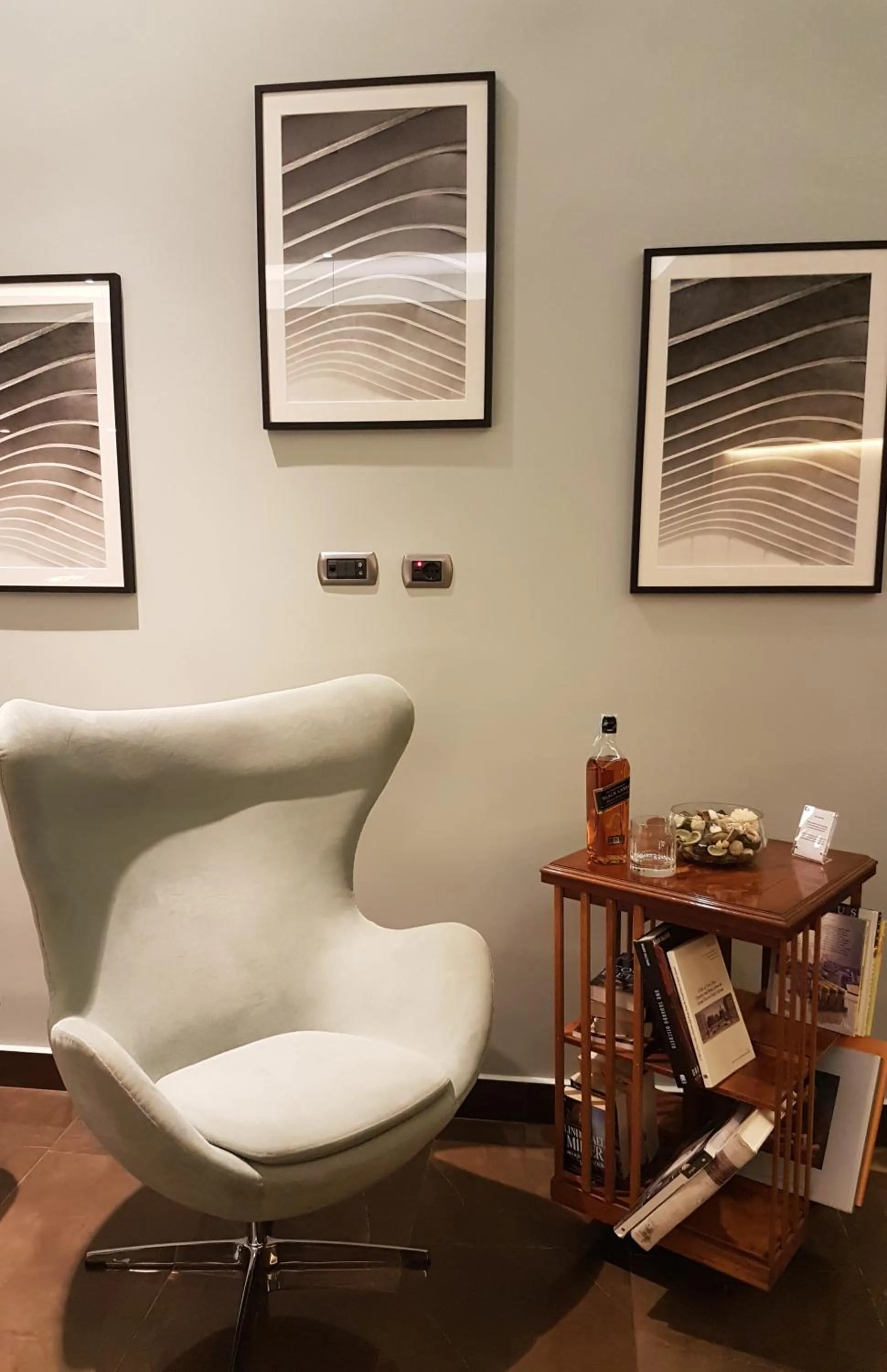 Library in Monti Palace Hotel