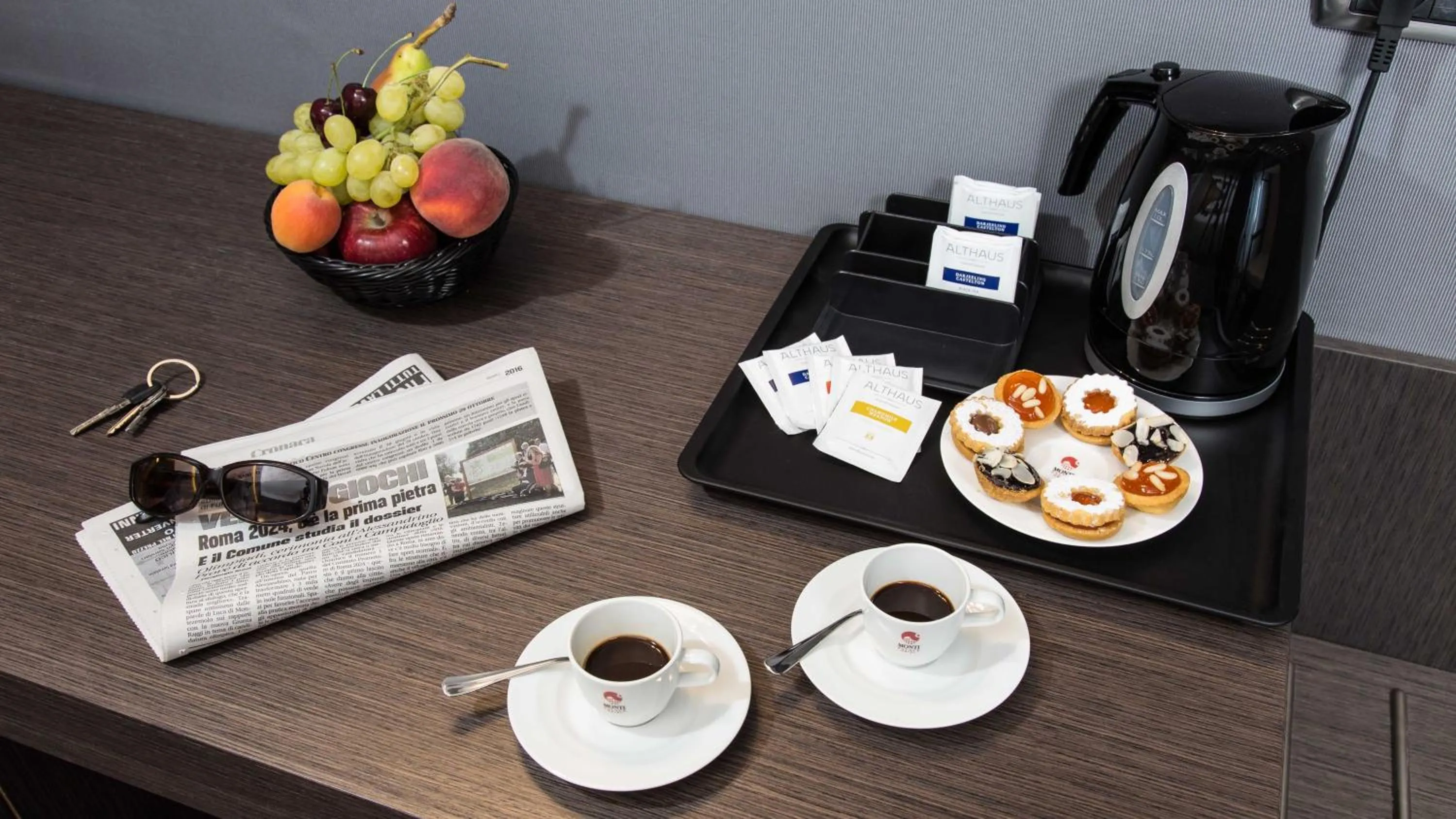 Coffee/tea facilities in Monti Palace Hotel