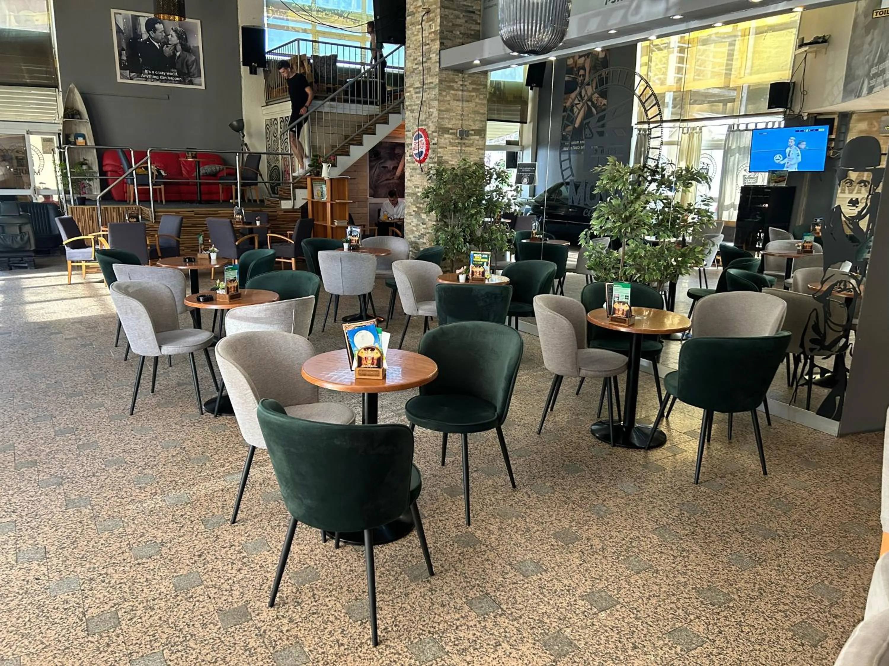 Property building in Rooms Laguna