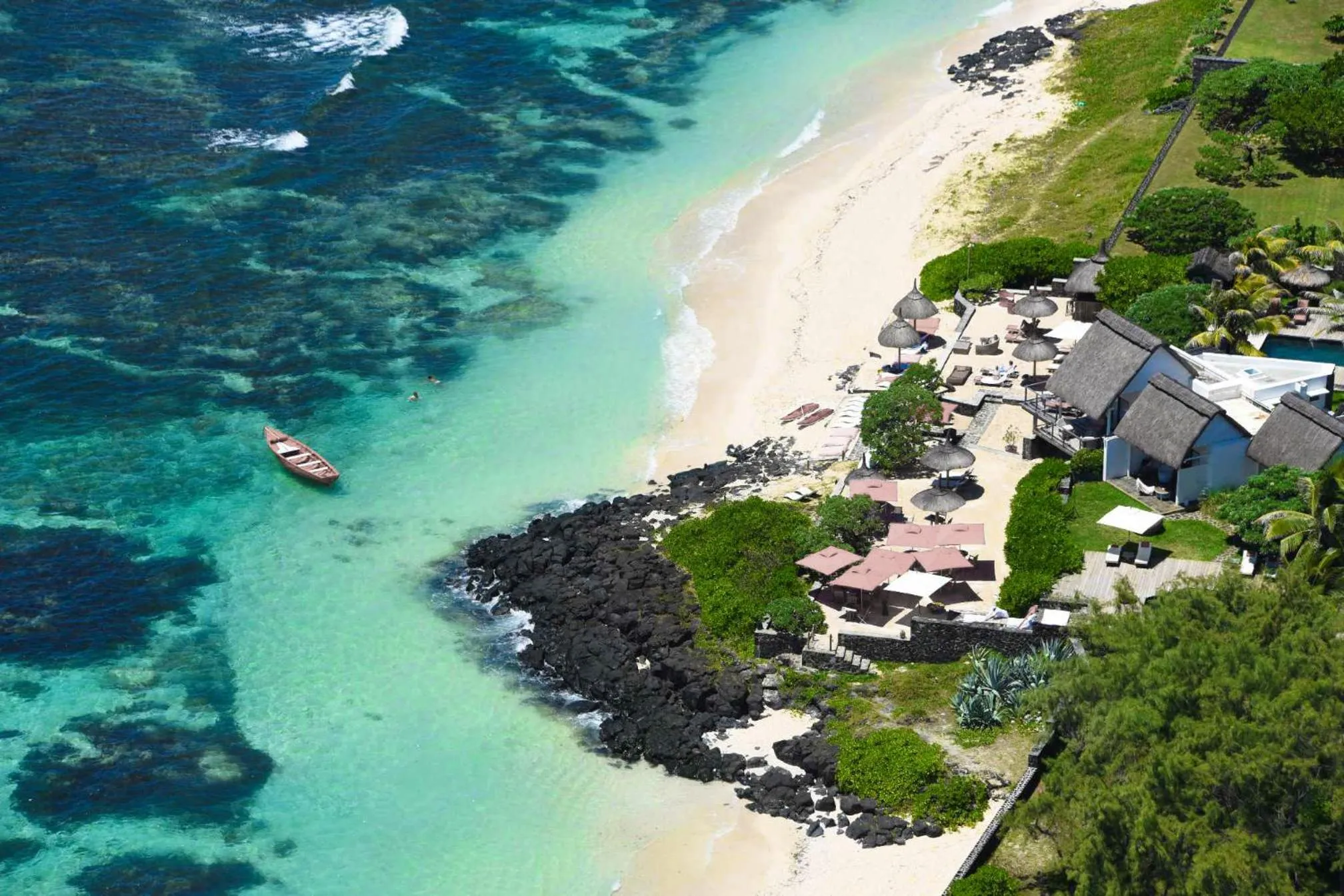 Beach in La Maison d'Eté Hotel by NEWMARK