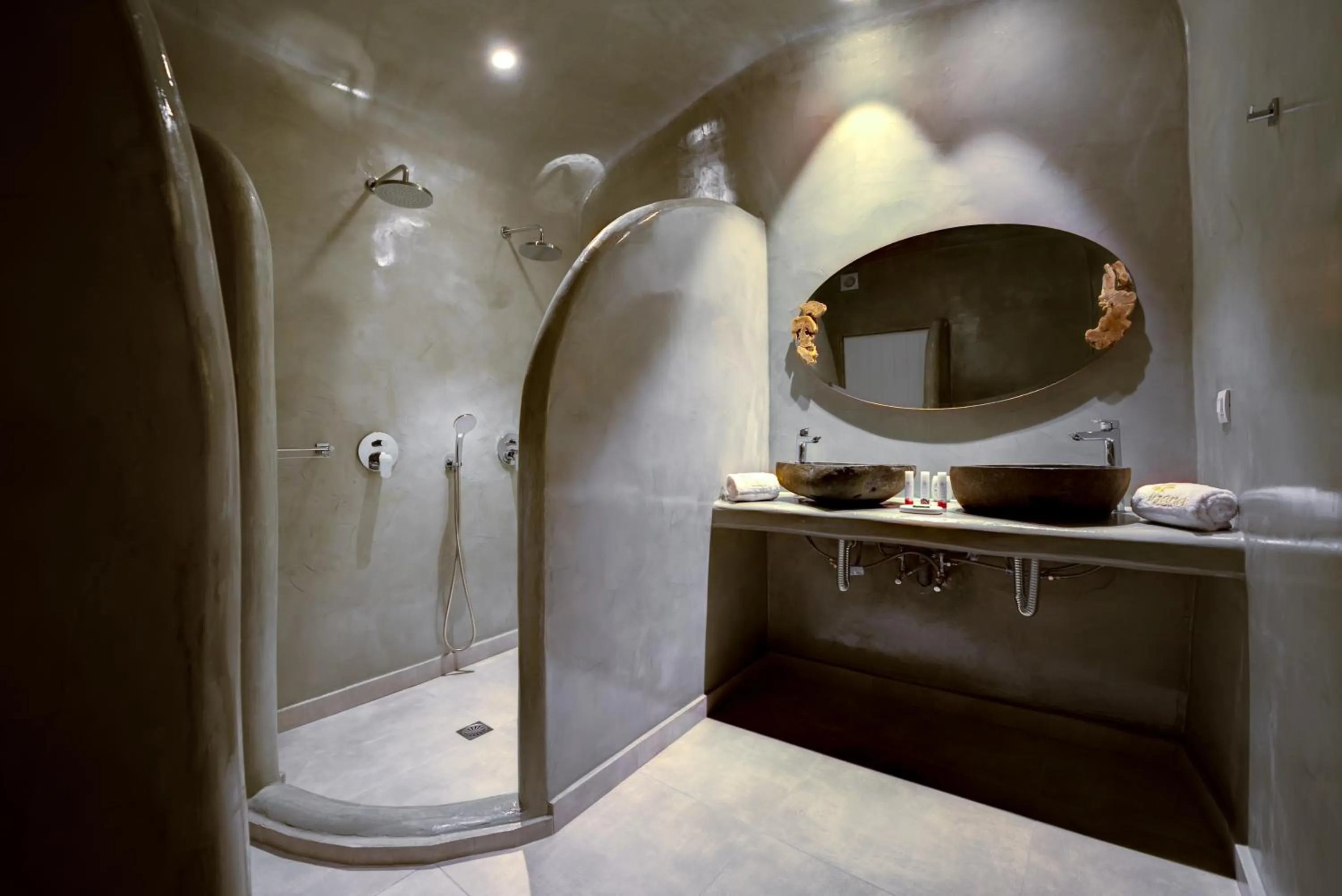 Bathroom in Iriana Suites