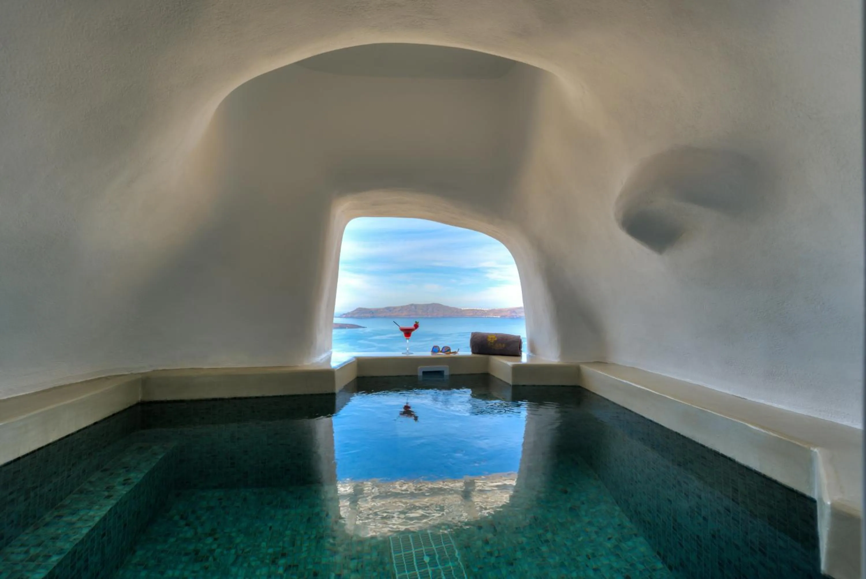 Day in Iriana Suites