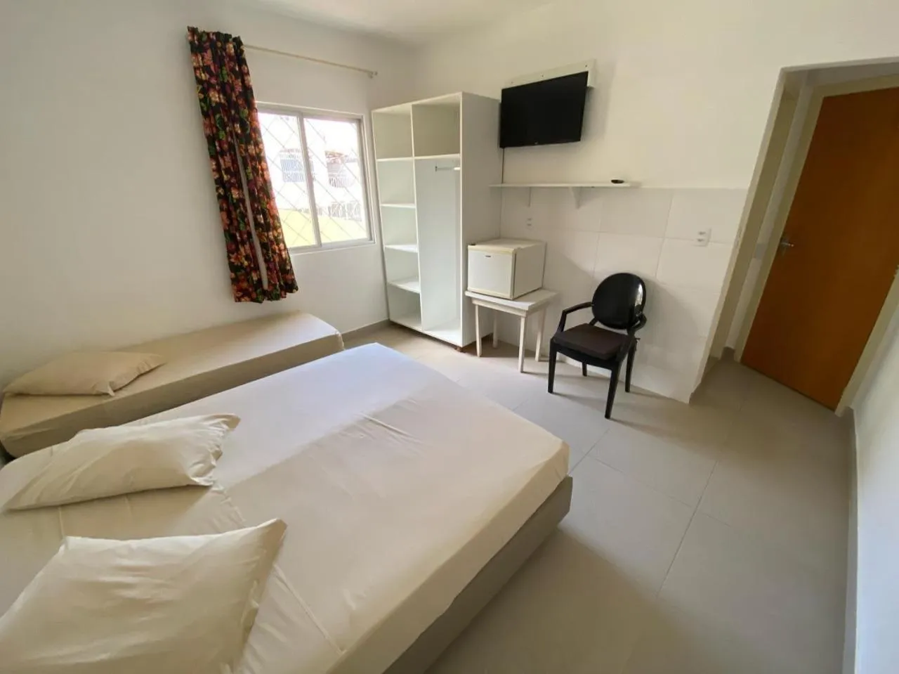 Photo of the whole room, Bed in Pousada Morada das Nações