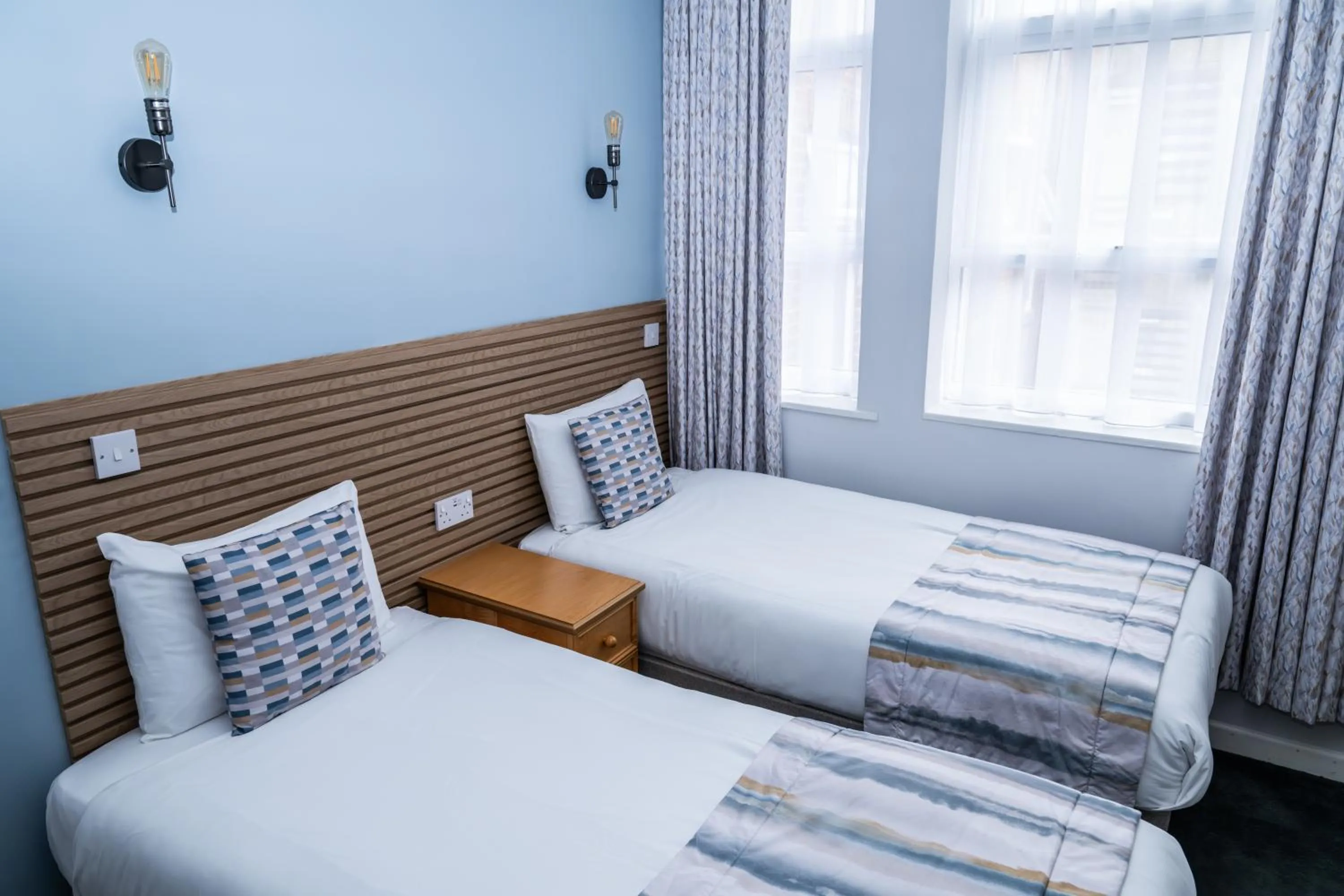 Bedroom, Bed in Craig-y-Don