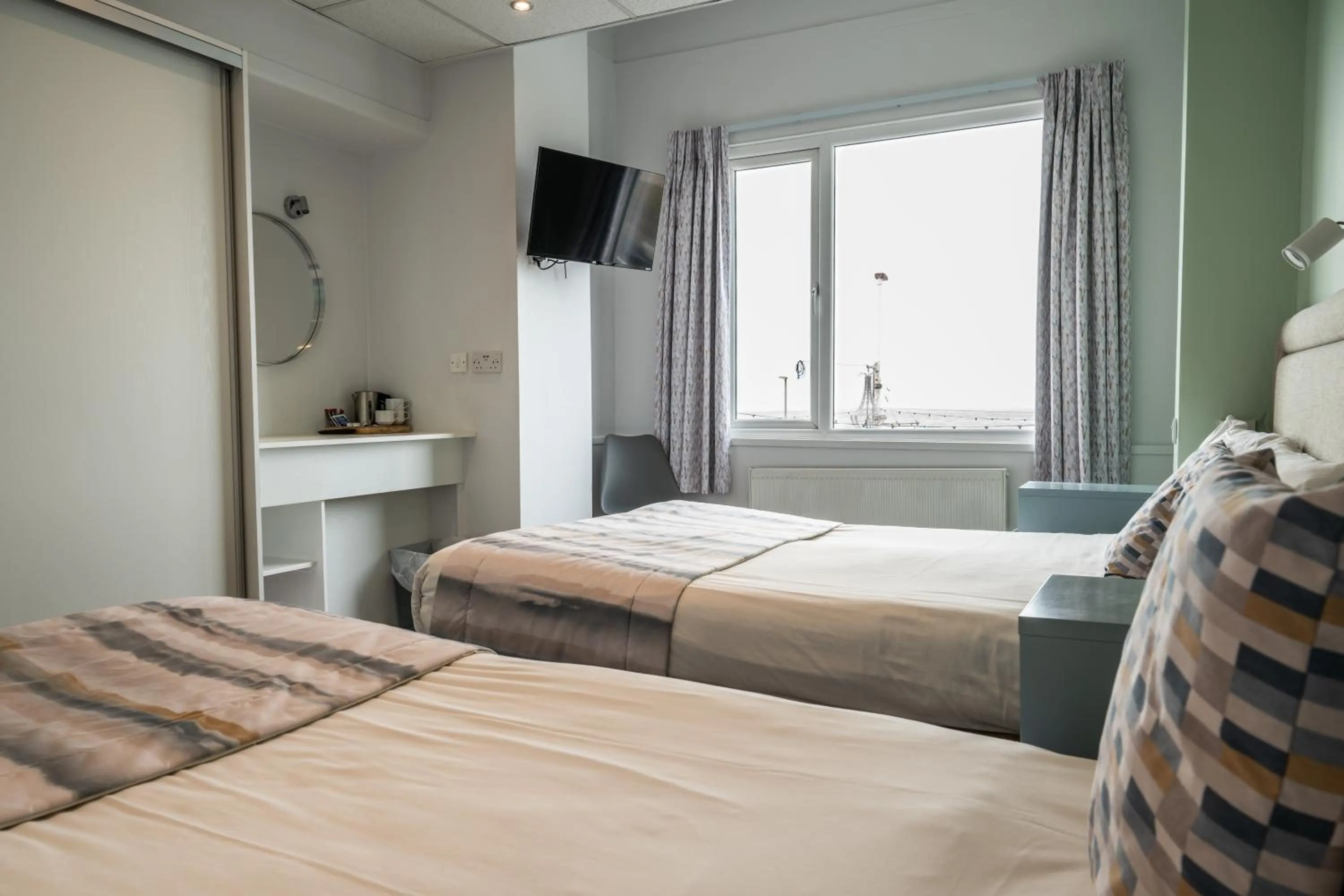 Bedroom, Bed in Craig-y-Don