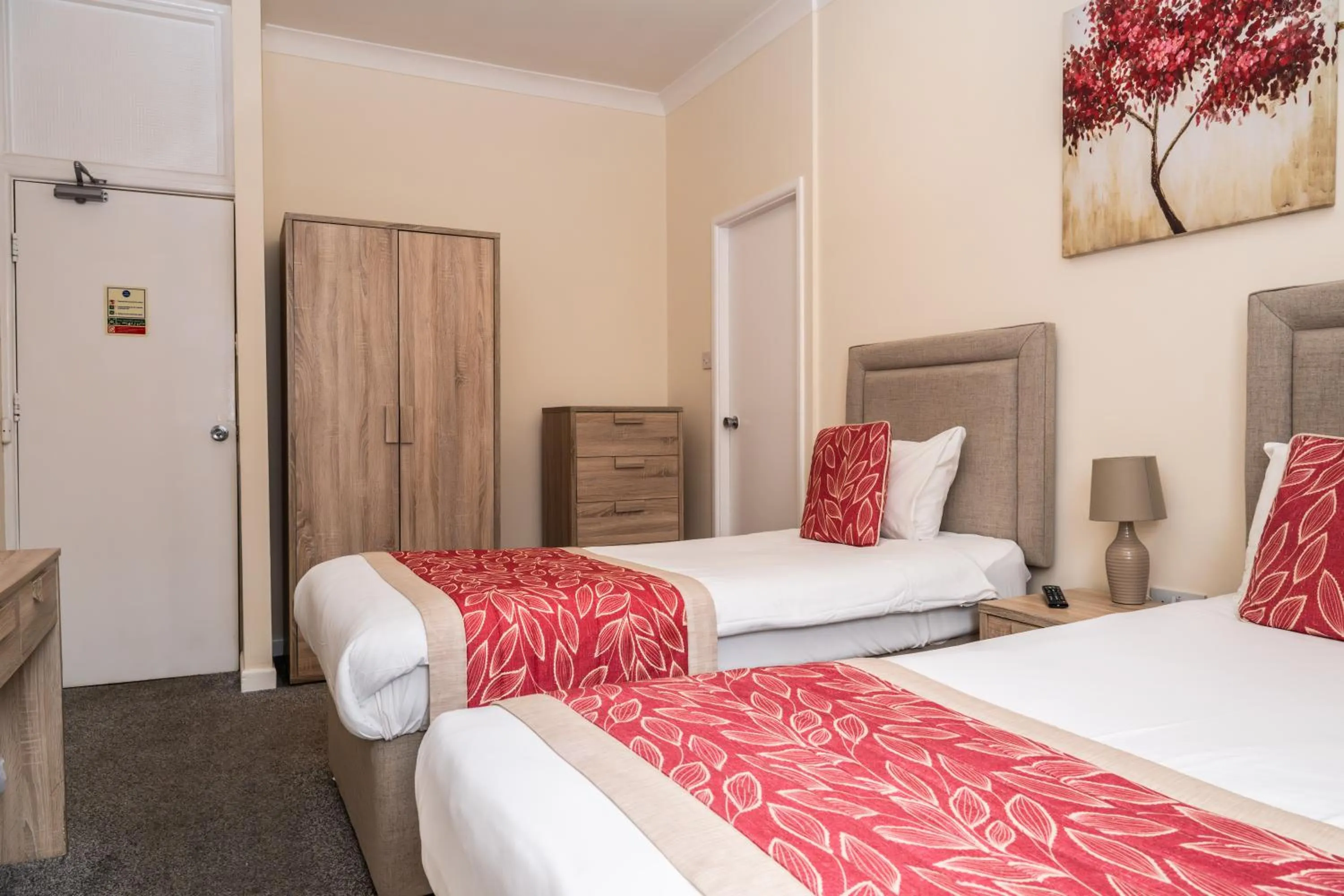 Bedroom, Bed in Craig-y-Don