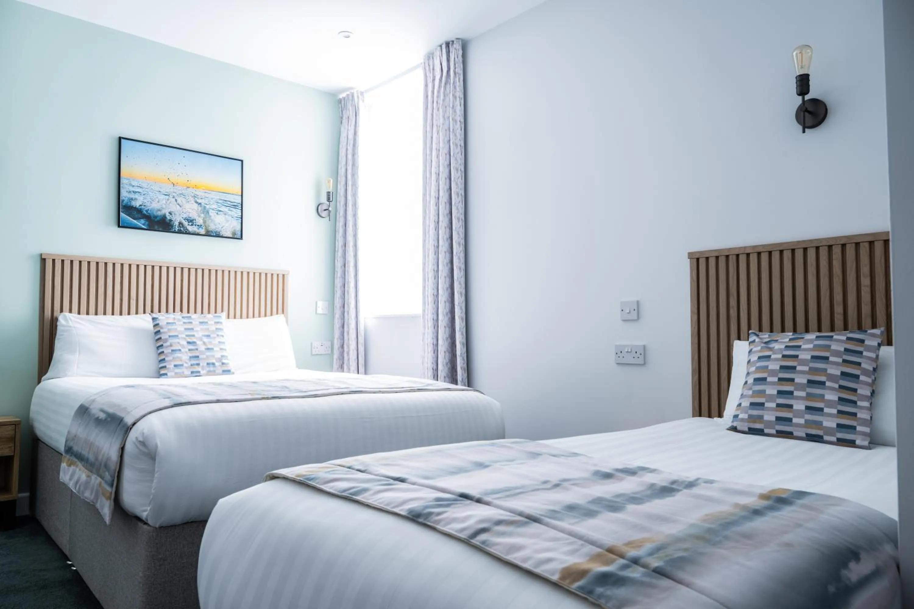 Bedroom, Bed in Craig-y-Don