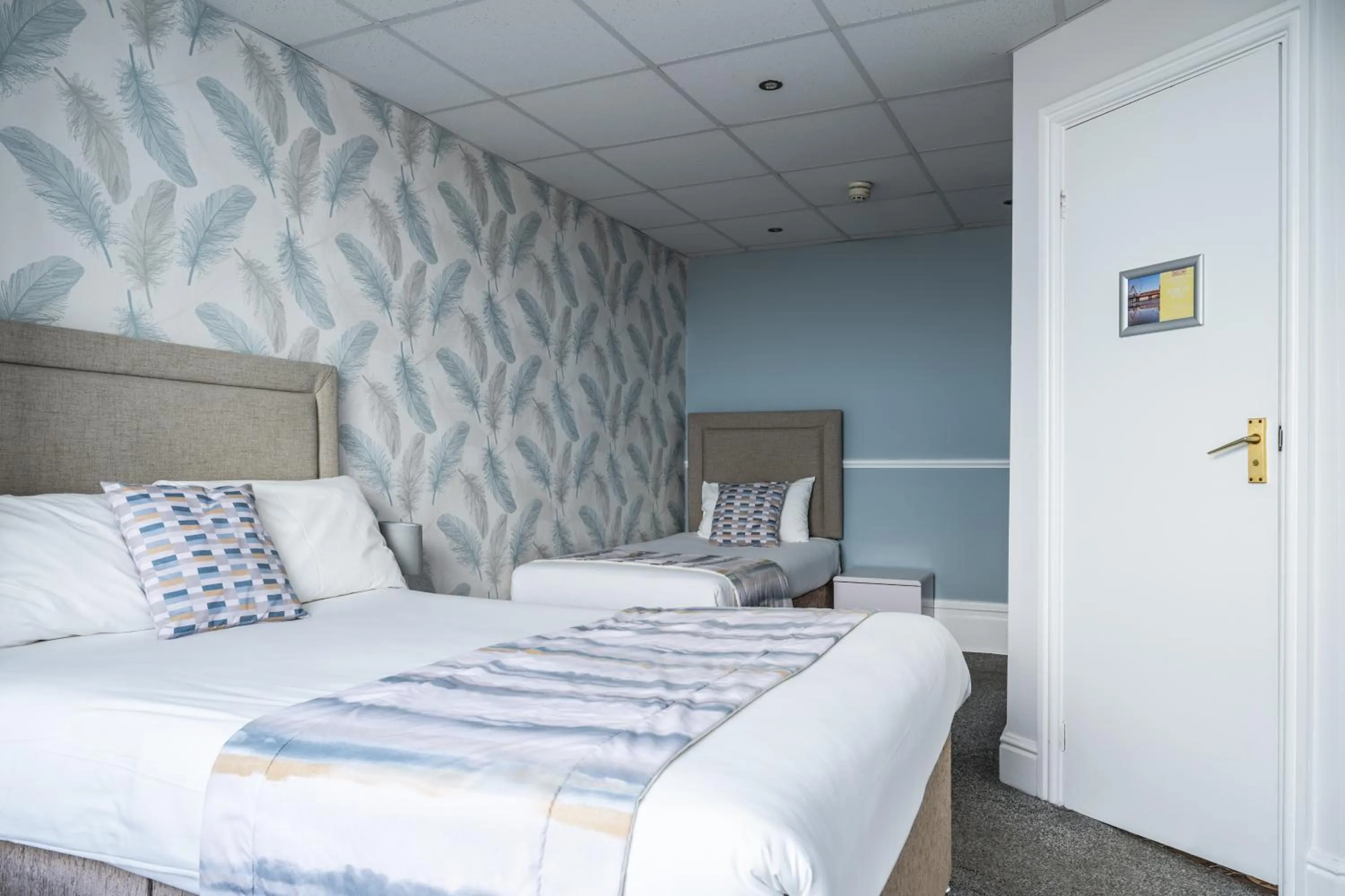 Bedroom, Bed in Craig-y-Don