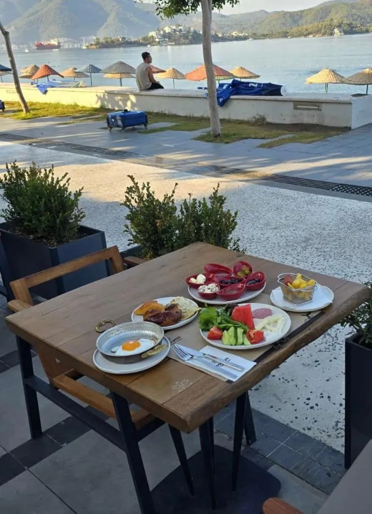 Breakfast in IDEE SUİTES Fethiye