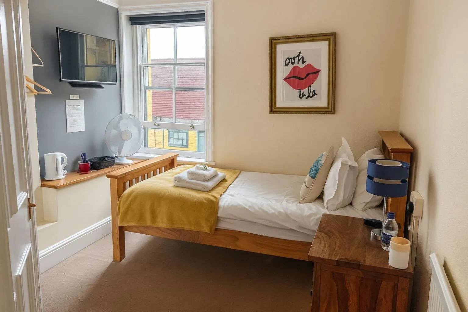 Bed in The Dolphin Hotel