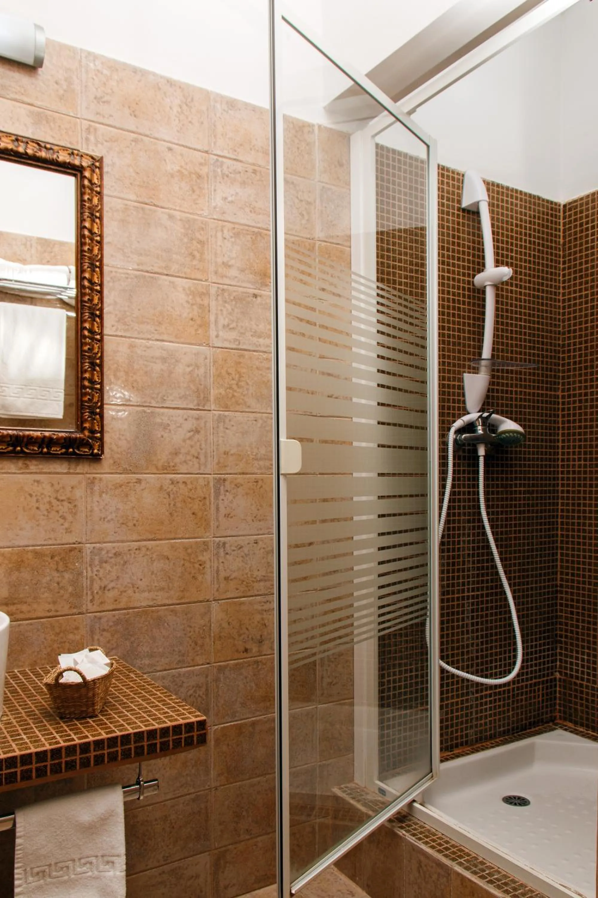 Shower in Hotel 2D Resort and Spa