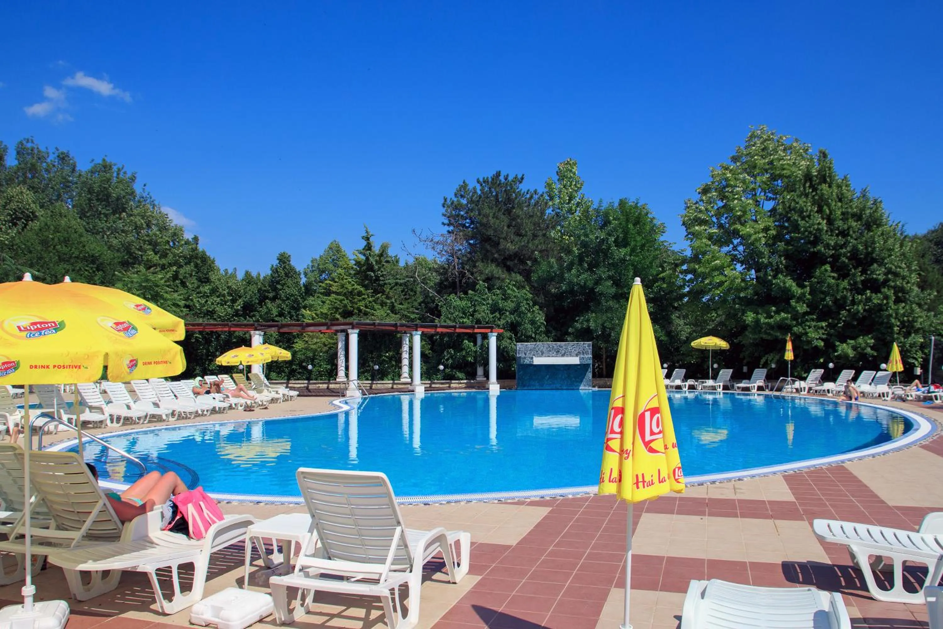 Swimming pool in Hotel 2D Resort and Spa