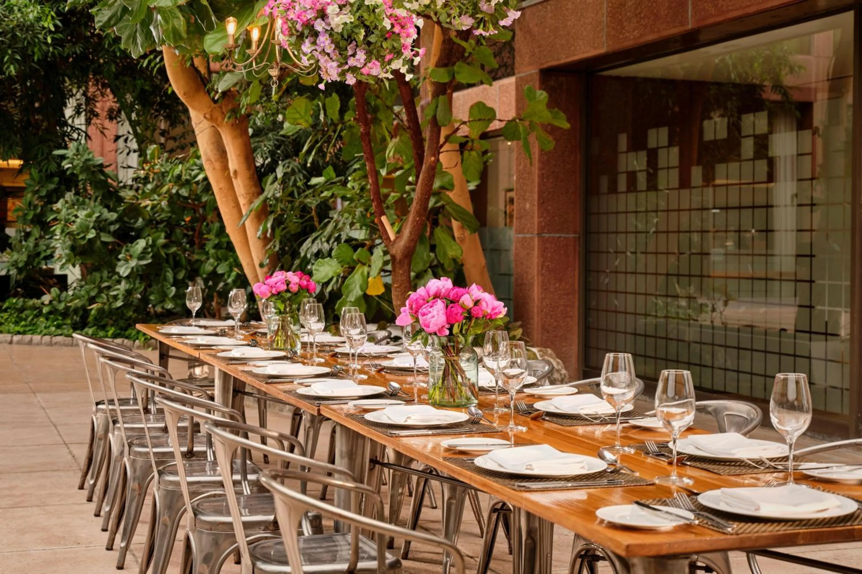 Meeting/conference room in Sheraton Skyline Hotel London Heathrow