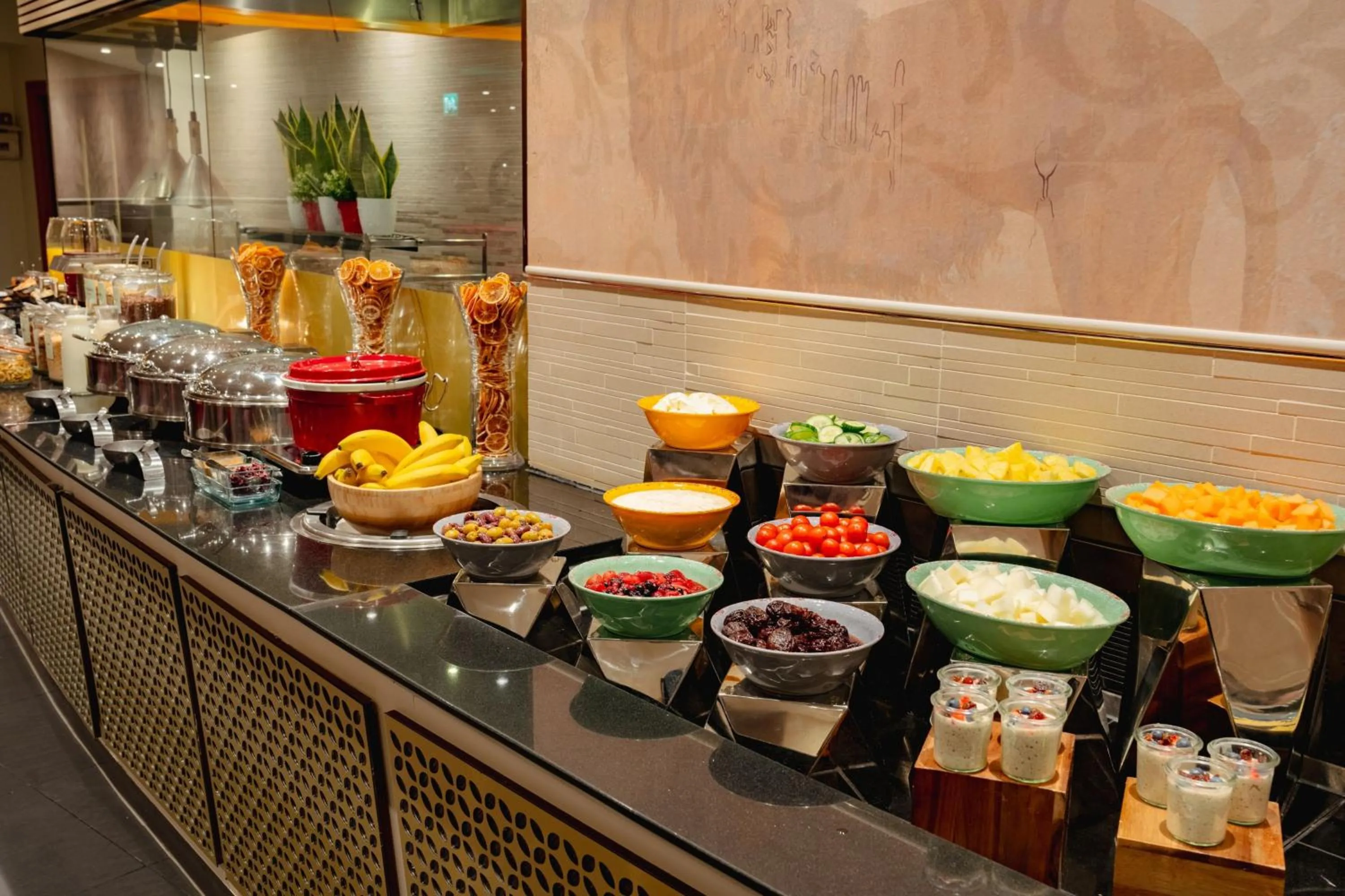 Breakfast in Sheraton Skyline Hotel London Heathrow