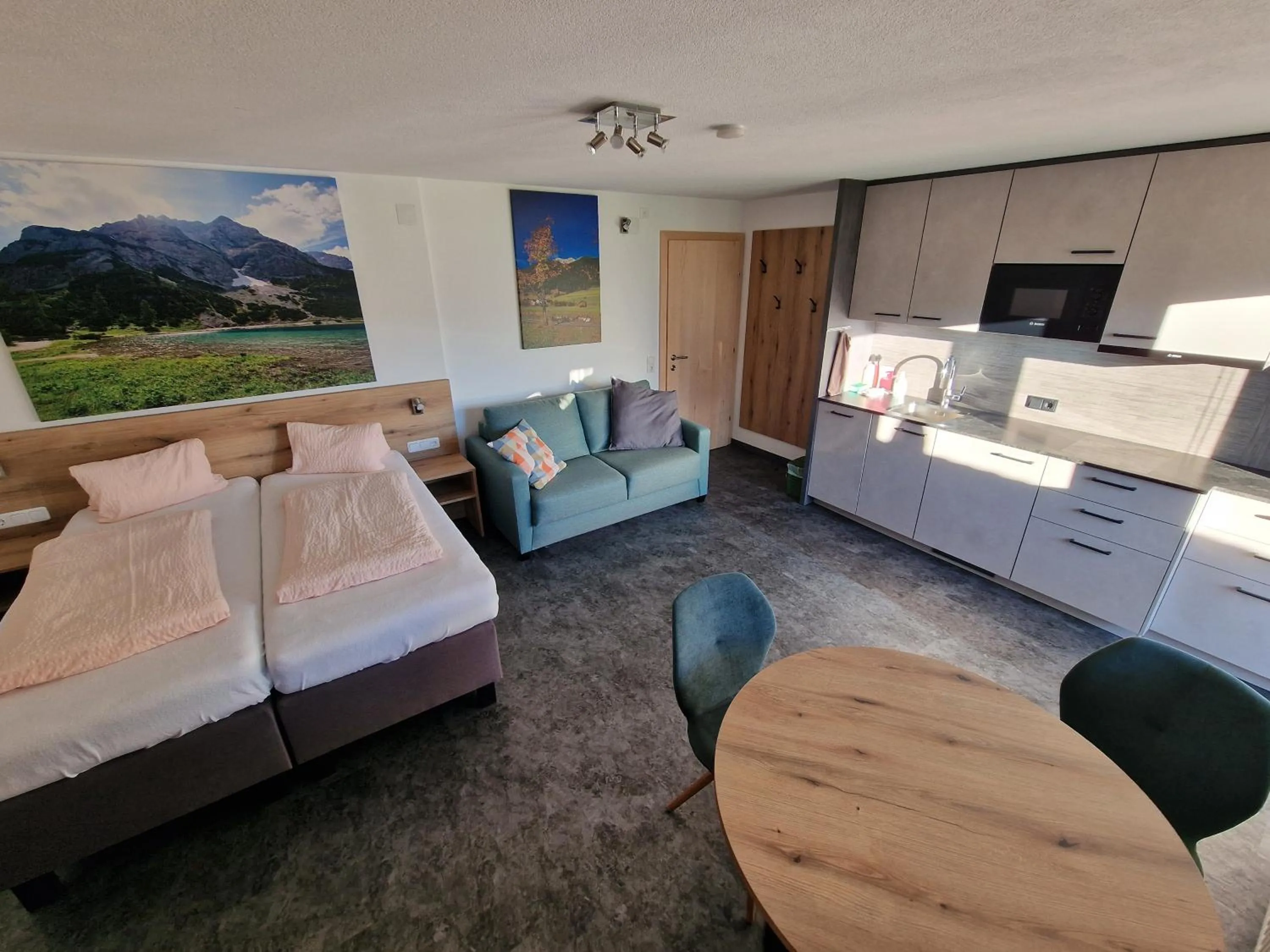 Kitchen or kitchenette, Bed in Ferienhaus Mott
