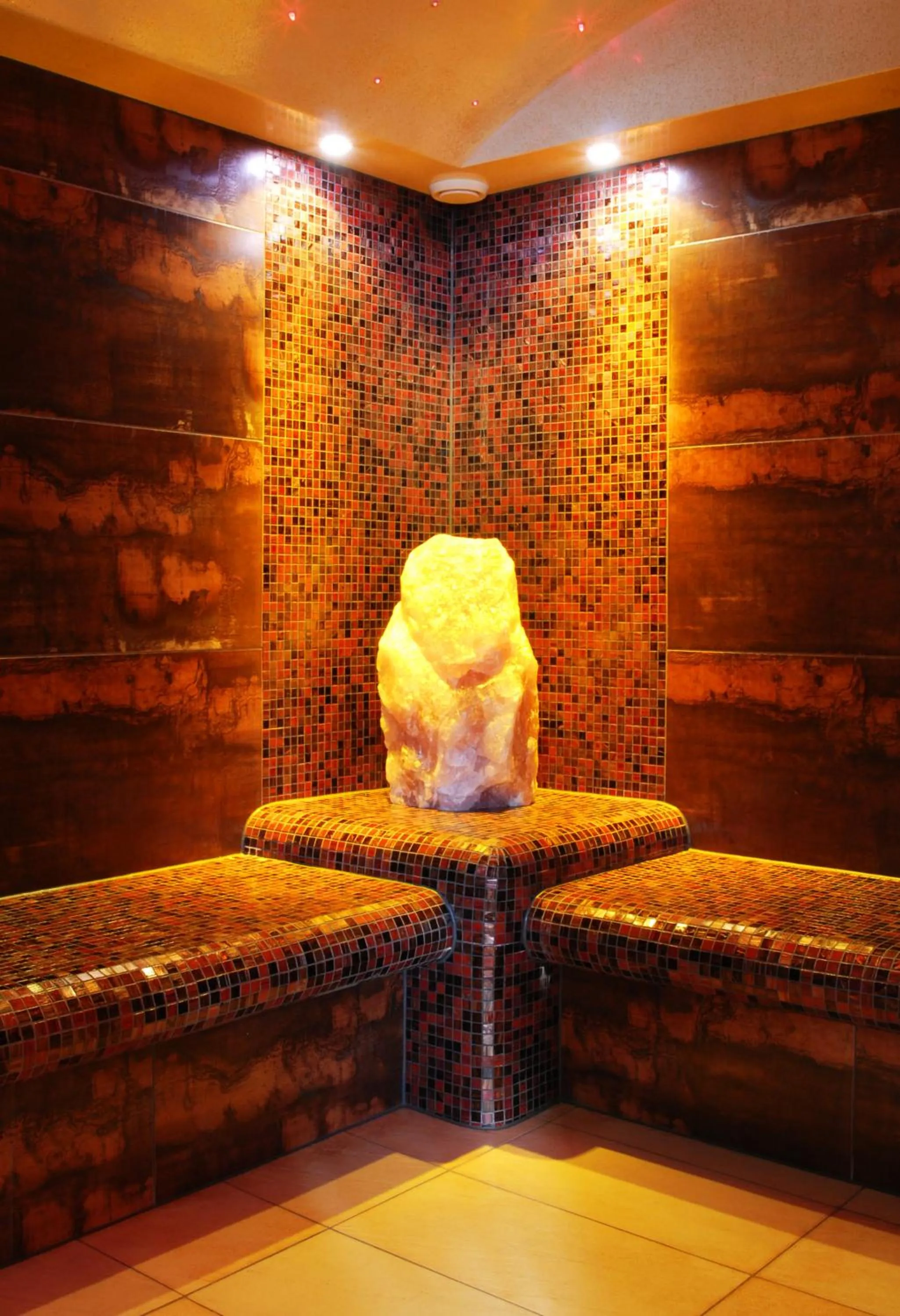 Spa and wellness centre/facilities in Hotel Neue Post