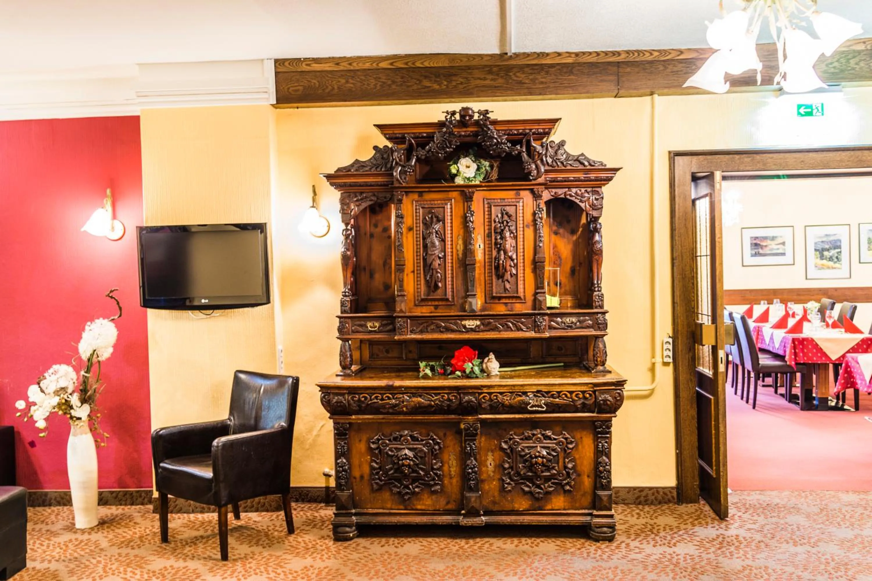 Decorative detail in Hotel Neue Post