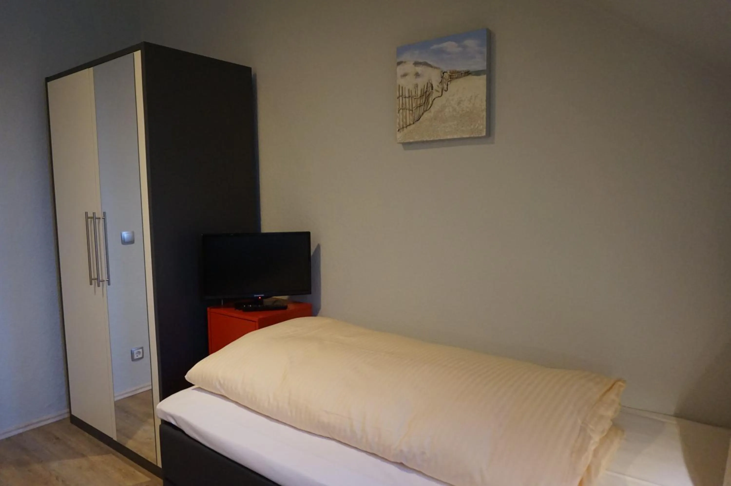 Photo of the whole room, Bed in Hotel-Restaurant Große-Wilde