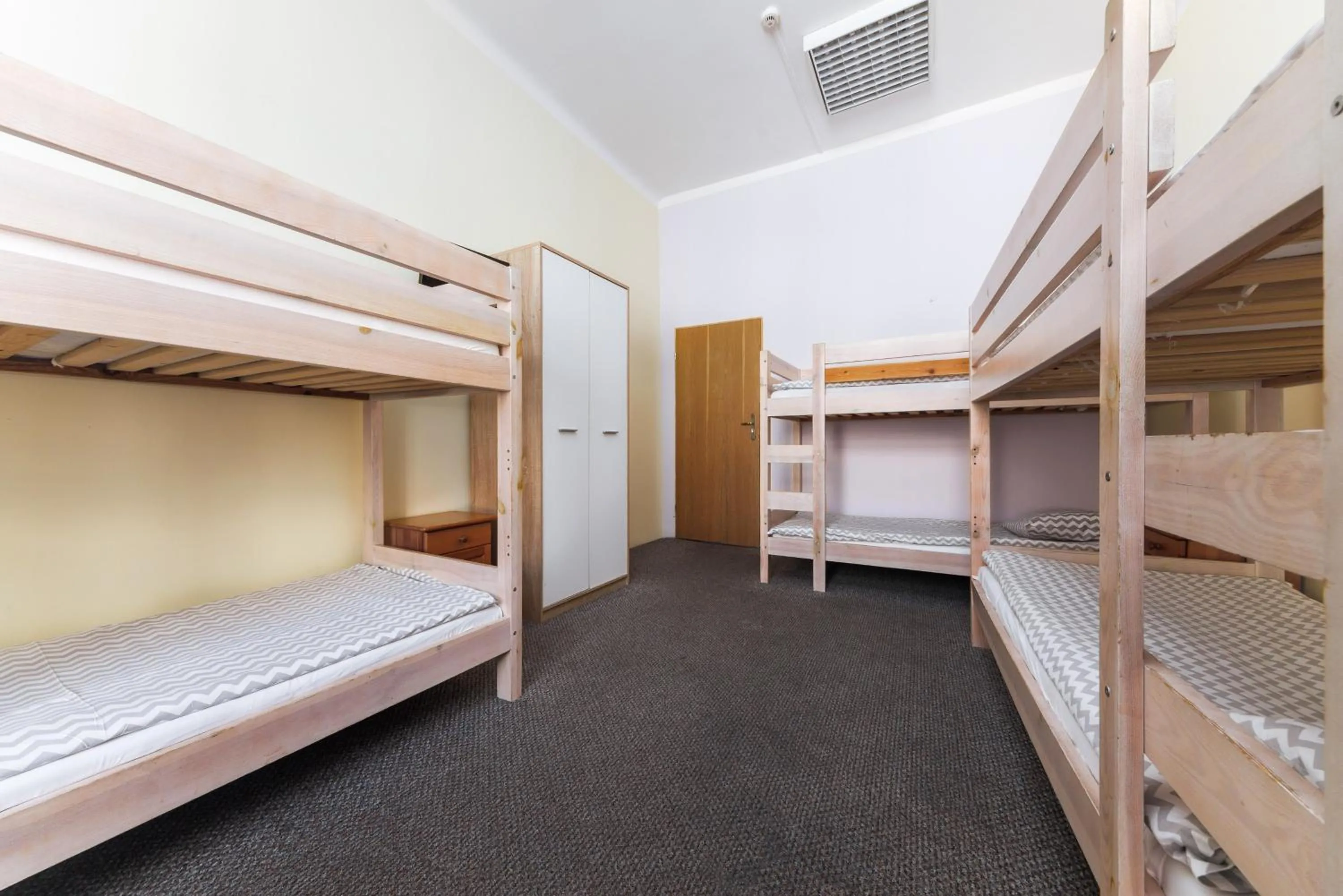 Photo of the whole room, Bed in Moon Hostel Warszawa