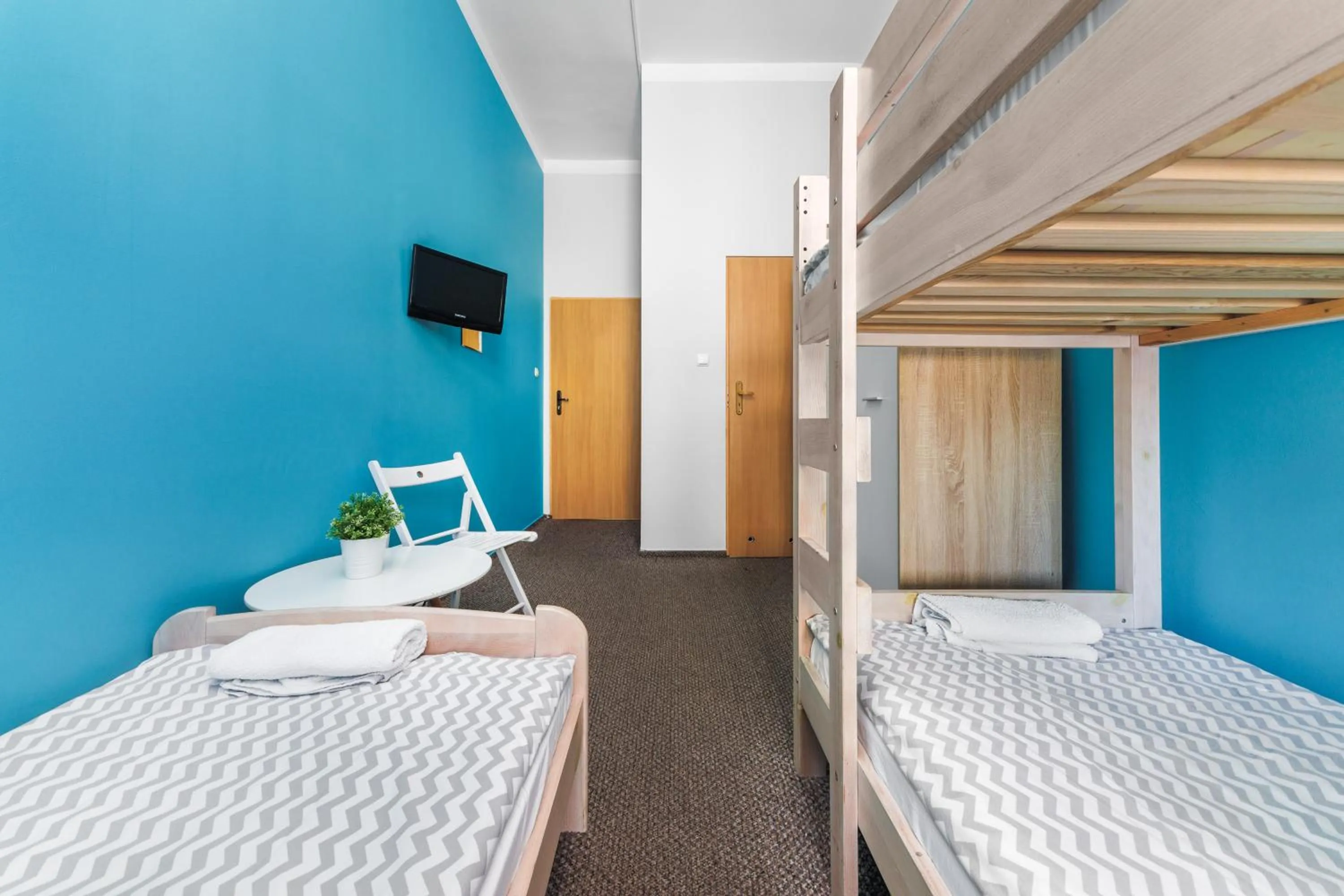 Photo of the whole room, Bed in Moon Hostel Warszawa