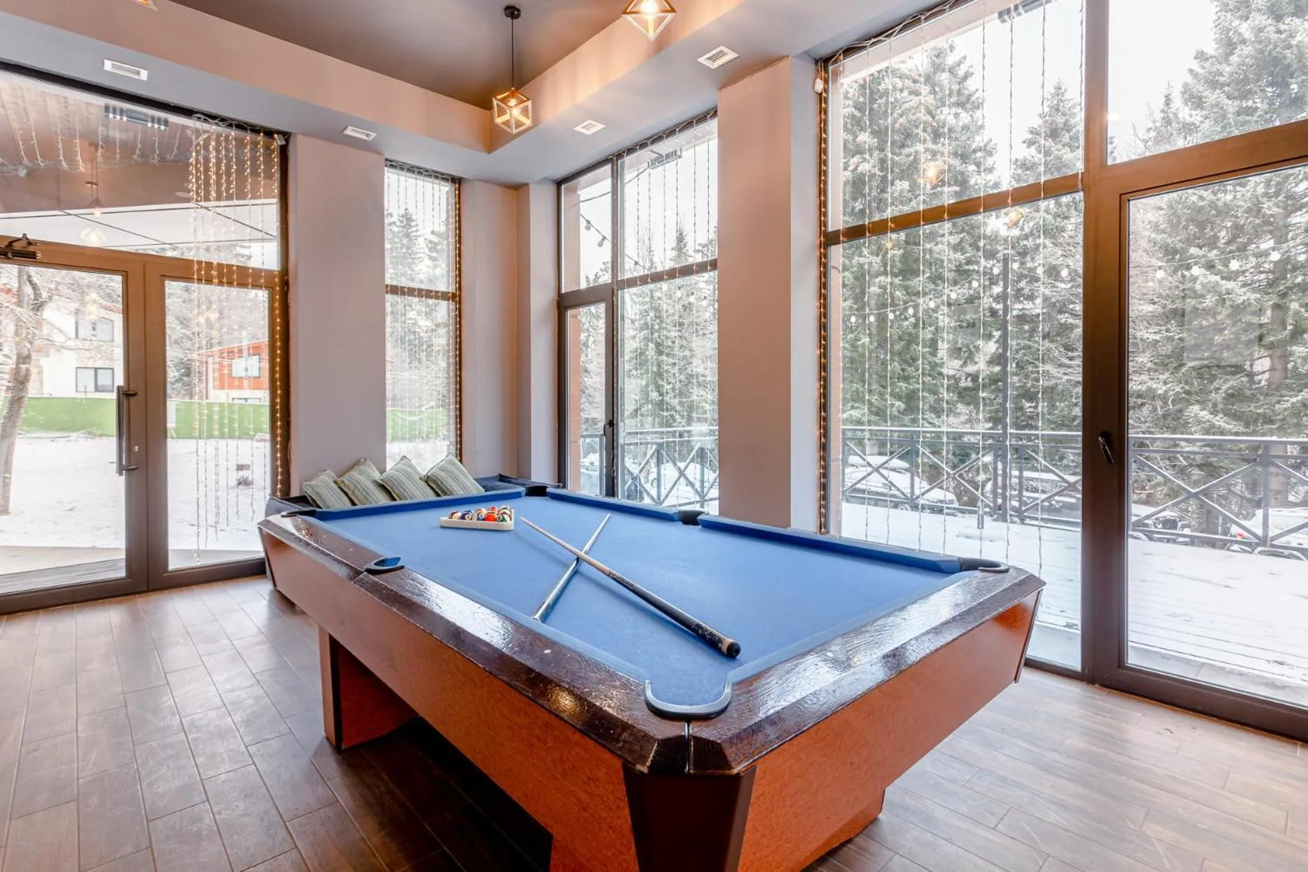 Billiard in AuRoom Bakuriani Resort